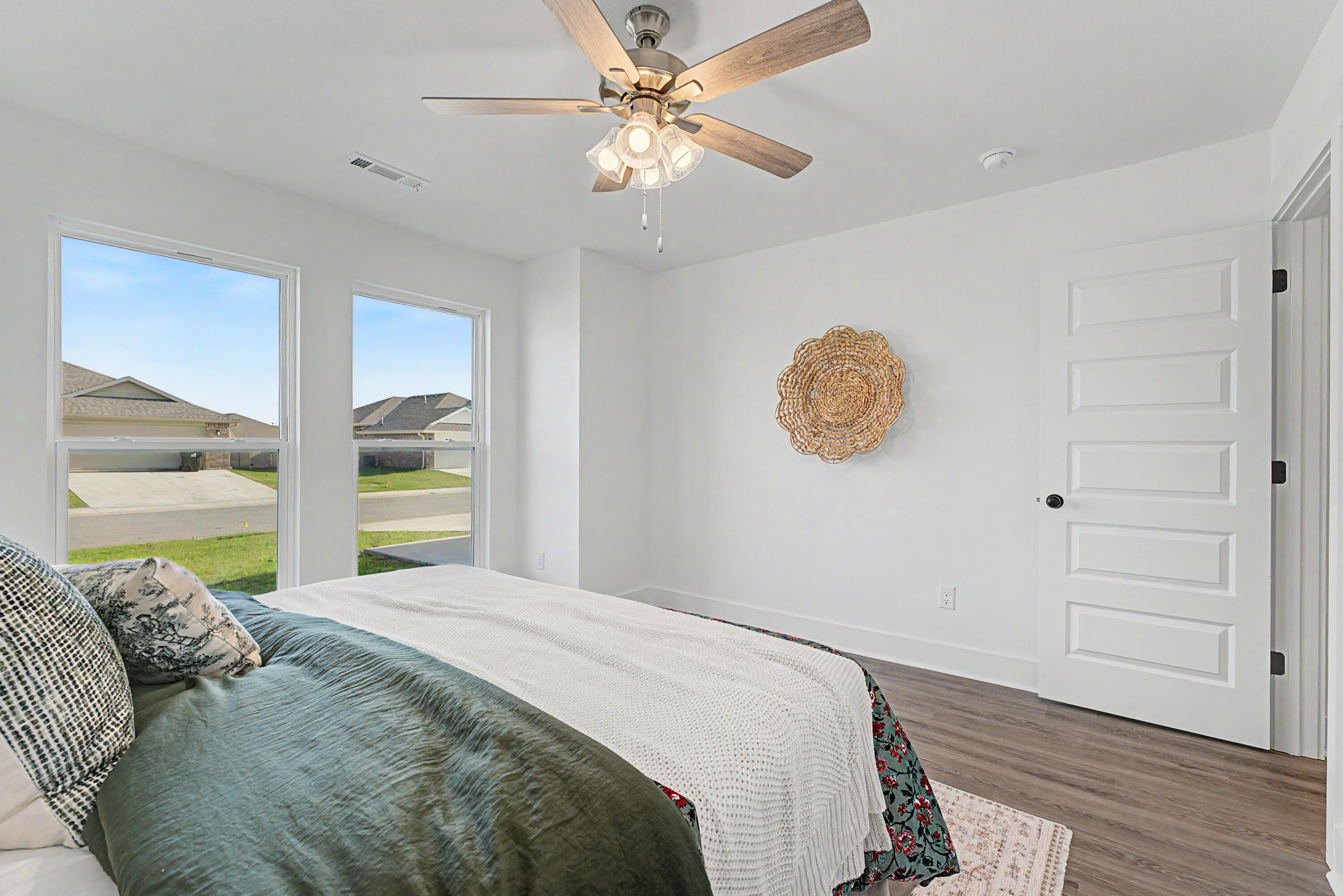 405 Molly Dean Drive Property Photo 8