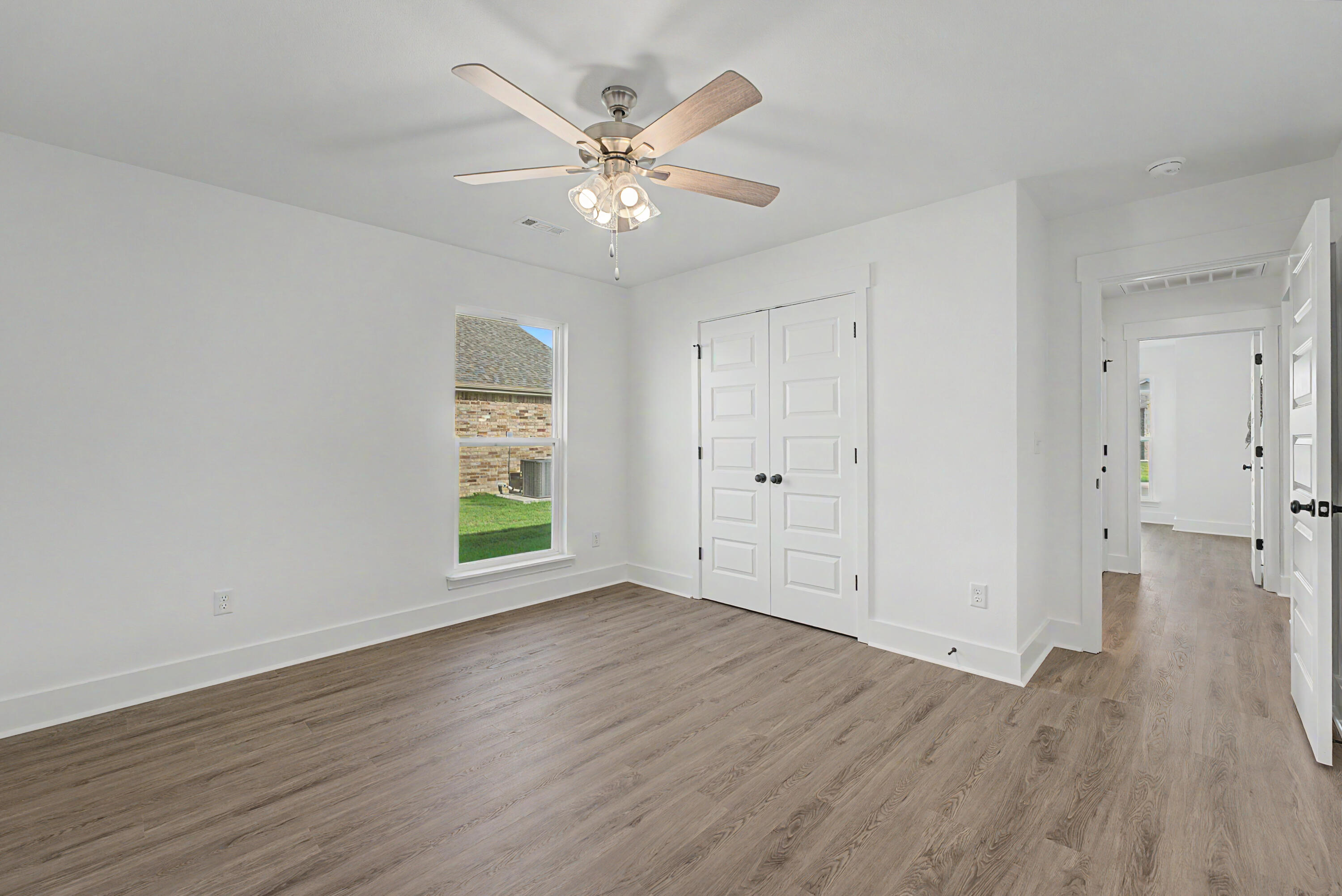 405 Molly Dean Drive Property Photo 13