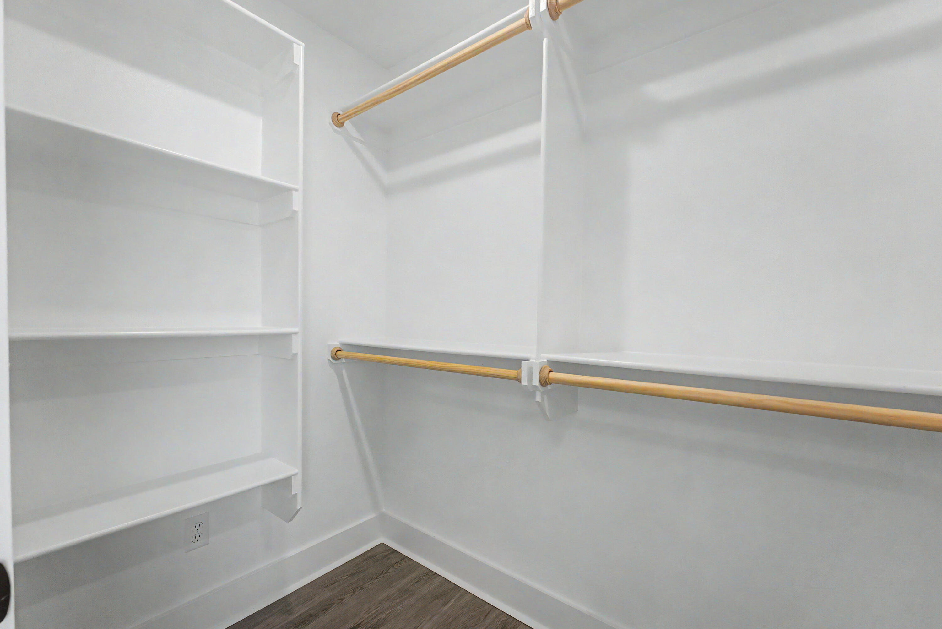 405 Molly Dean Drive Property Photo 14