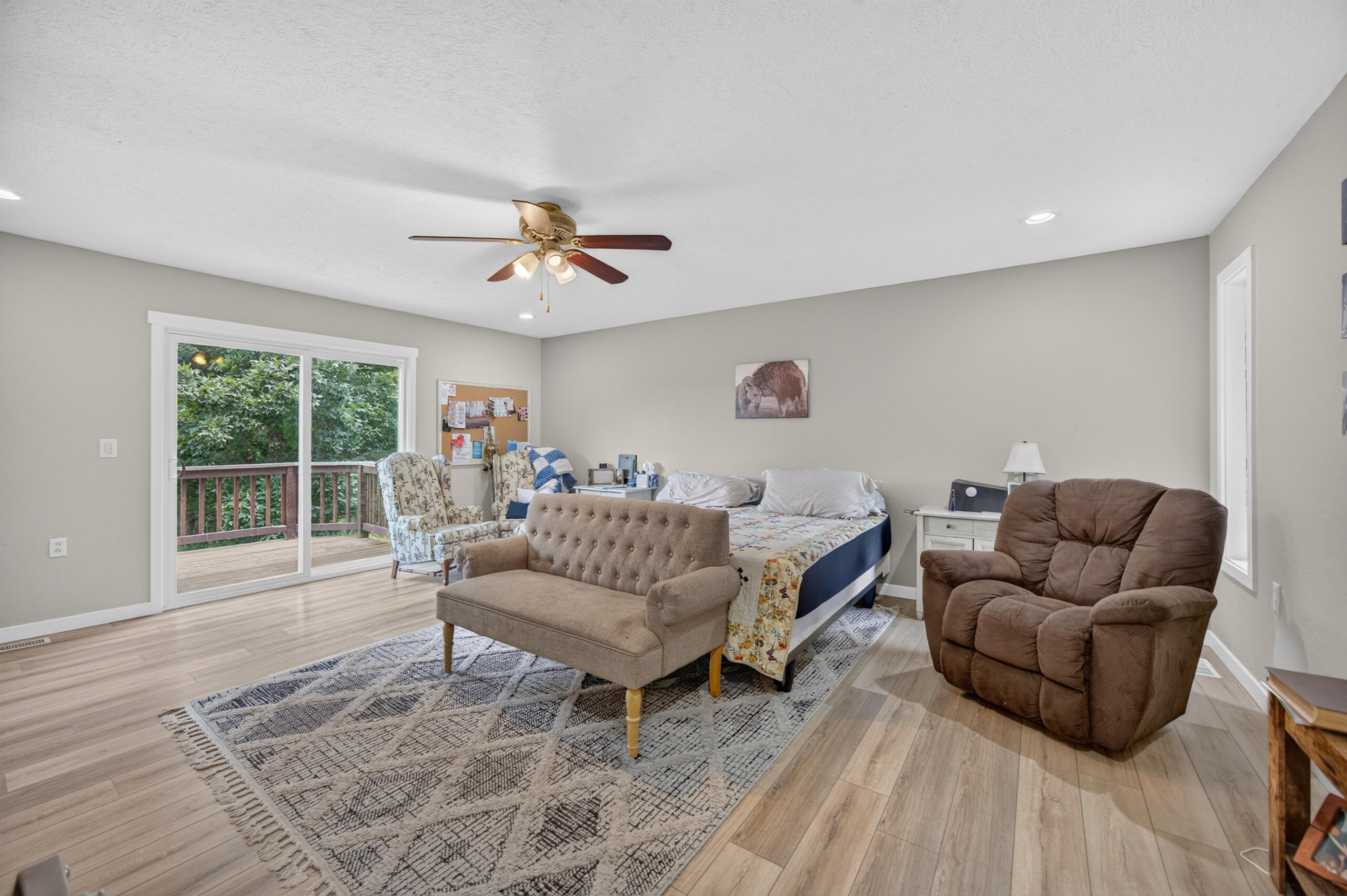 60328416 Property Photo 25