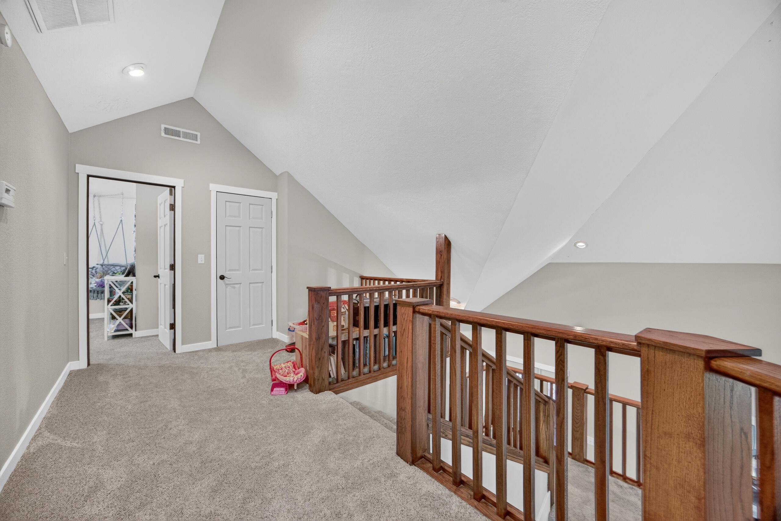 60328416 Property Photo 40