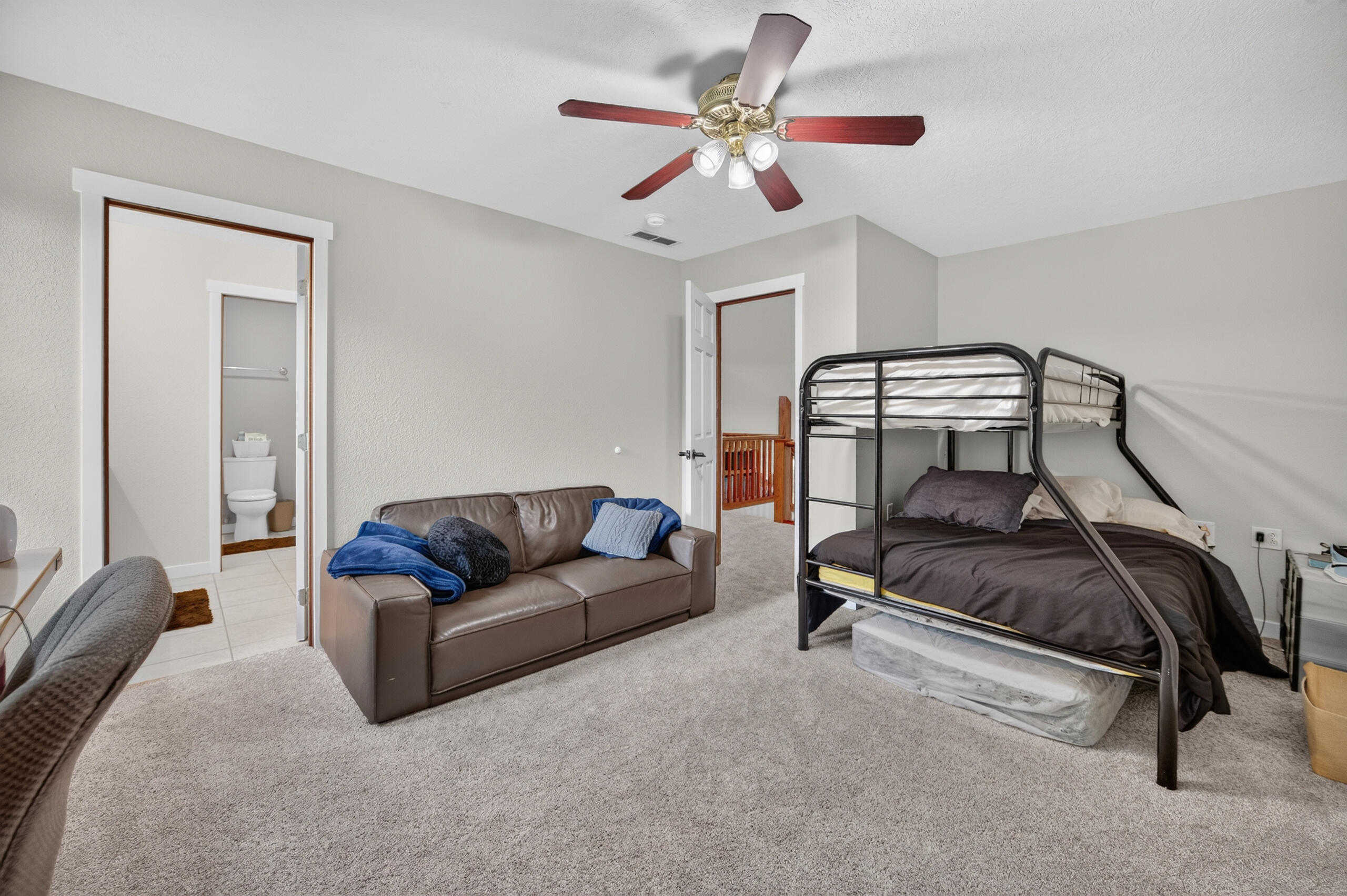 60328416 Property Photo 42