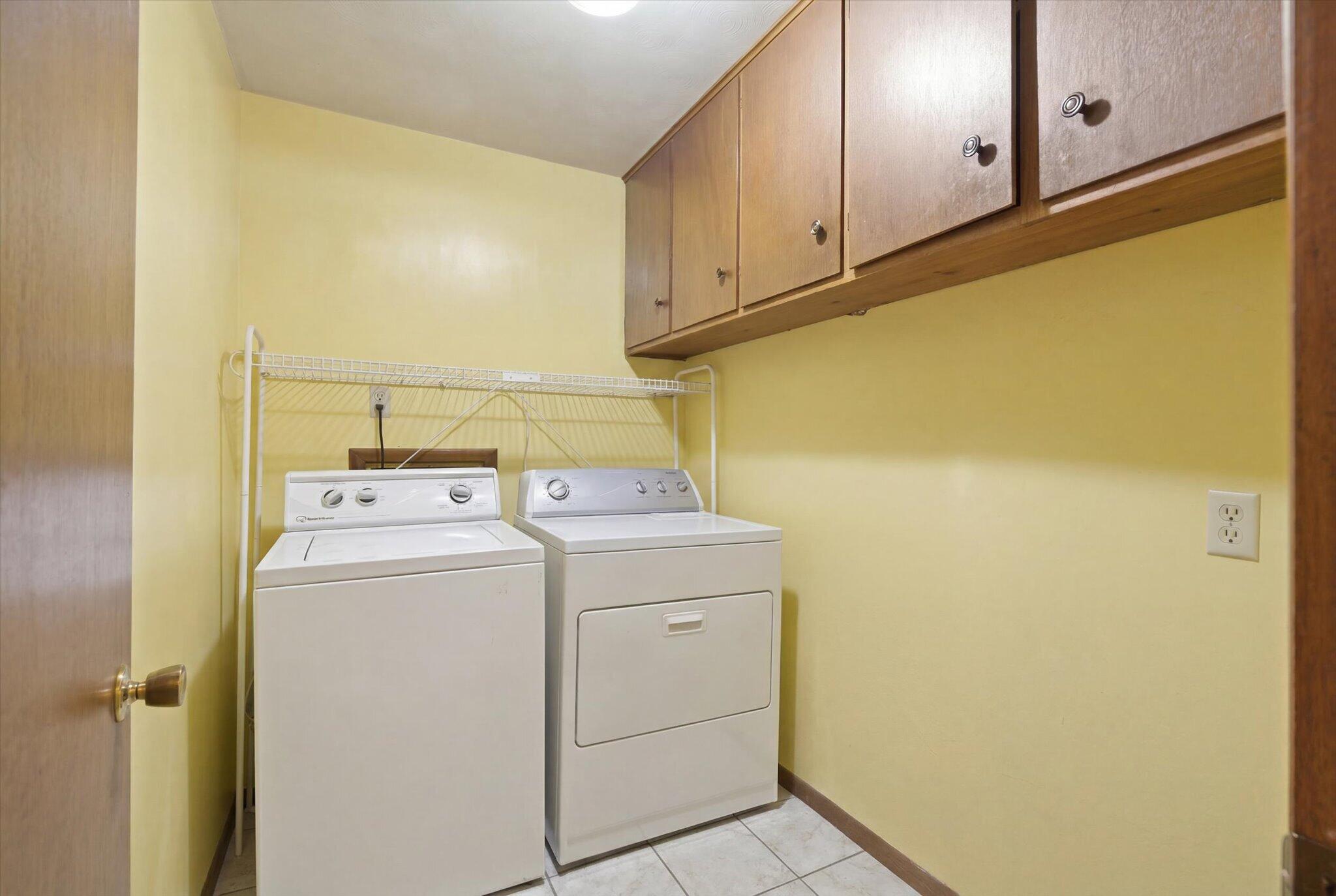 660 West Primrose Street Property Photo 15