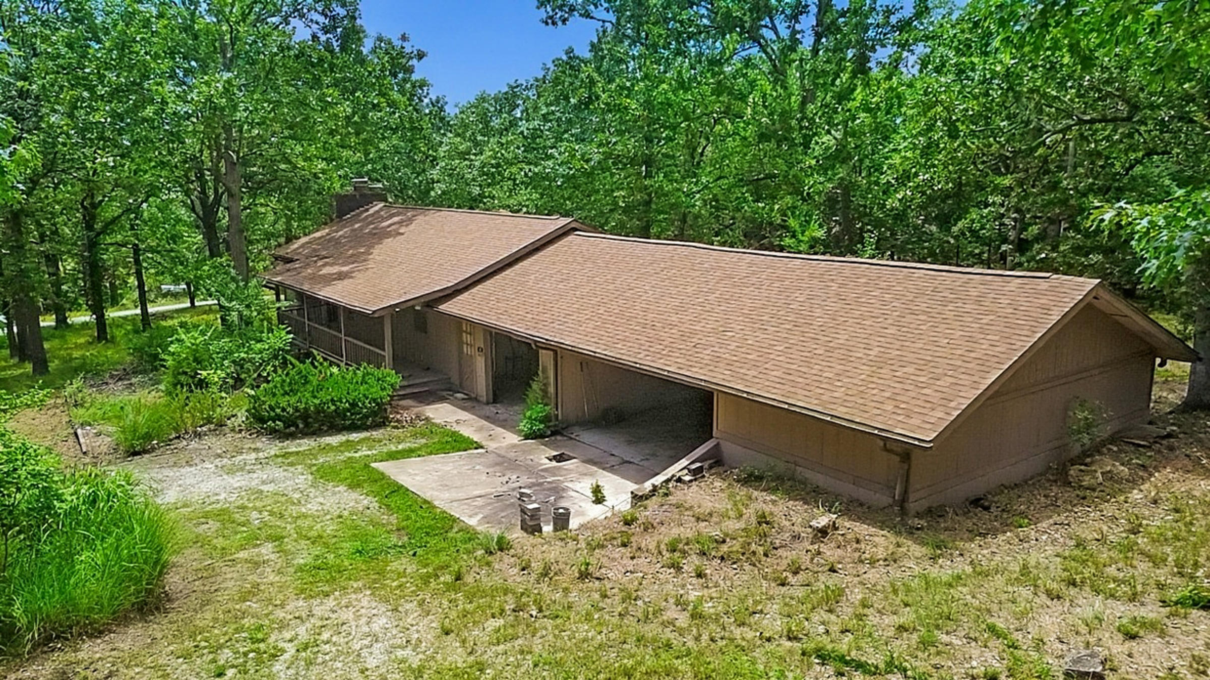 203 Blue Meadows Drive Property Photo 4