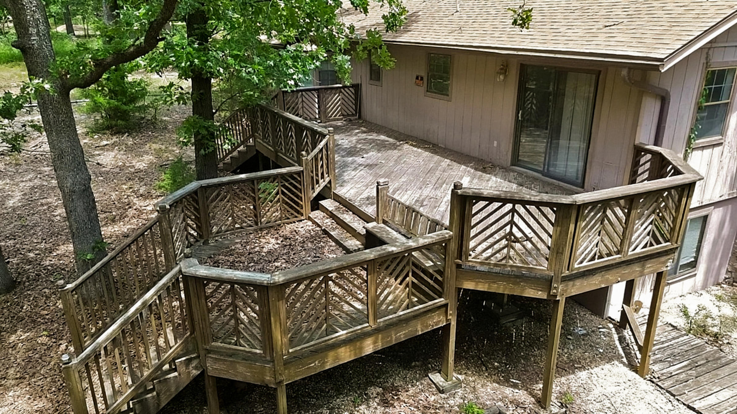 203 Blue Meadows Drive Property Photo 6
