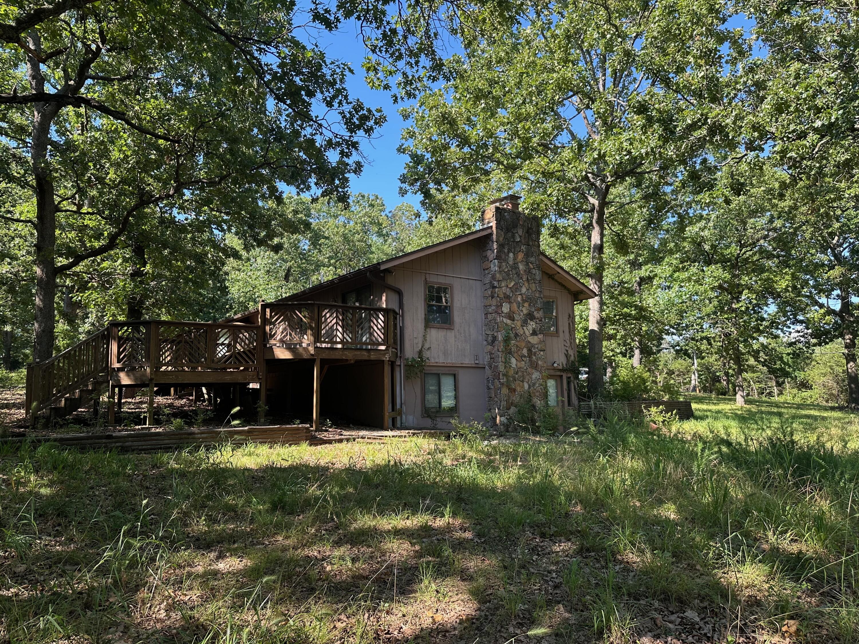 203 Blue Meadows Drive Property Photo 16