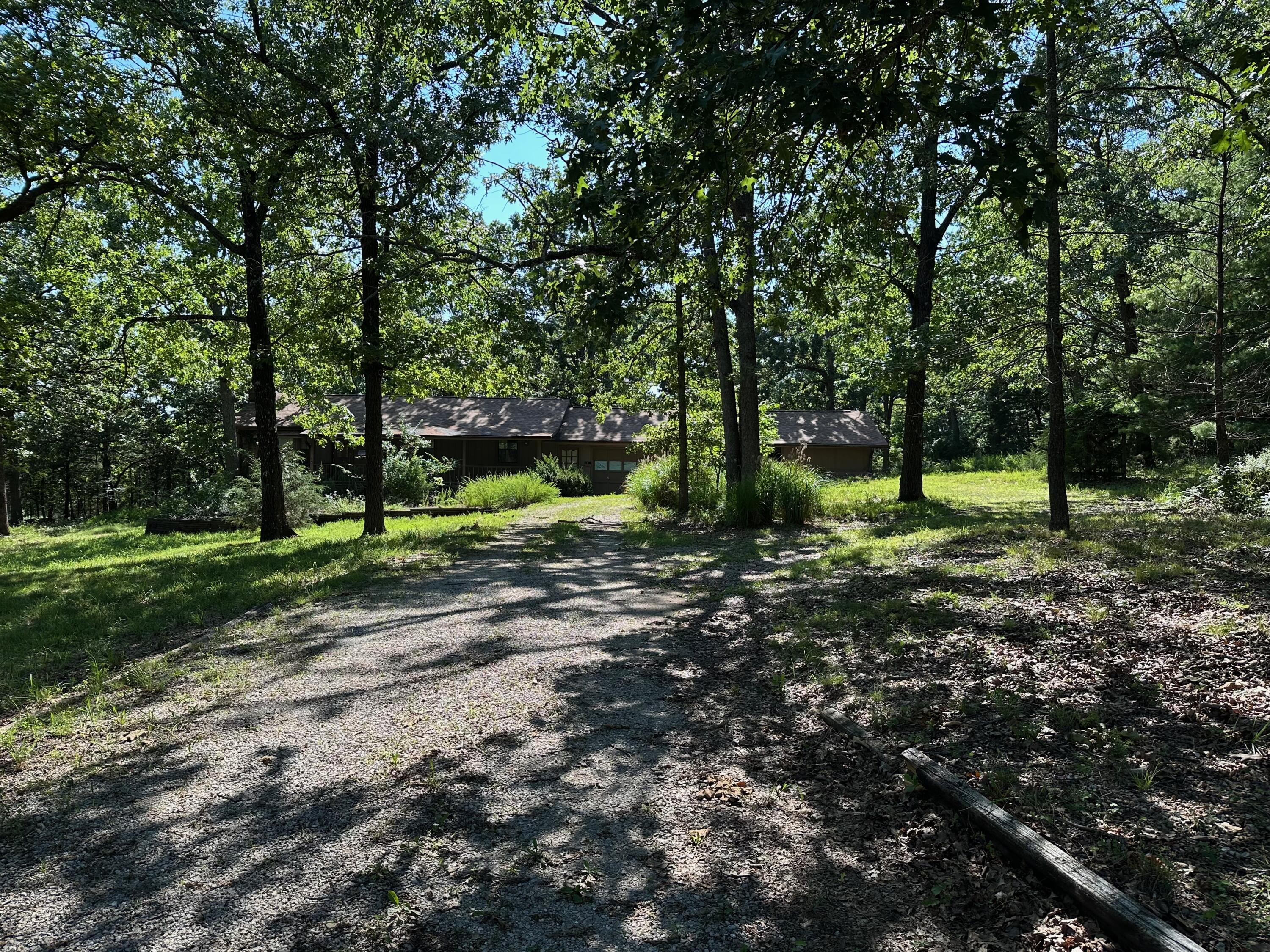 203 Blue Meadows Drive Property Photo 23