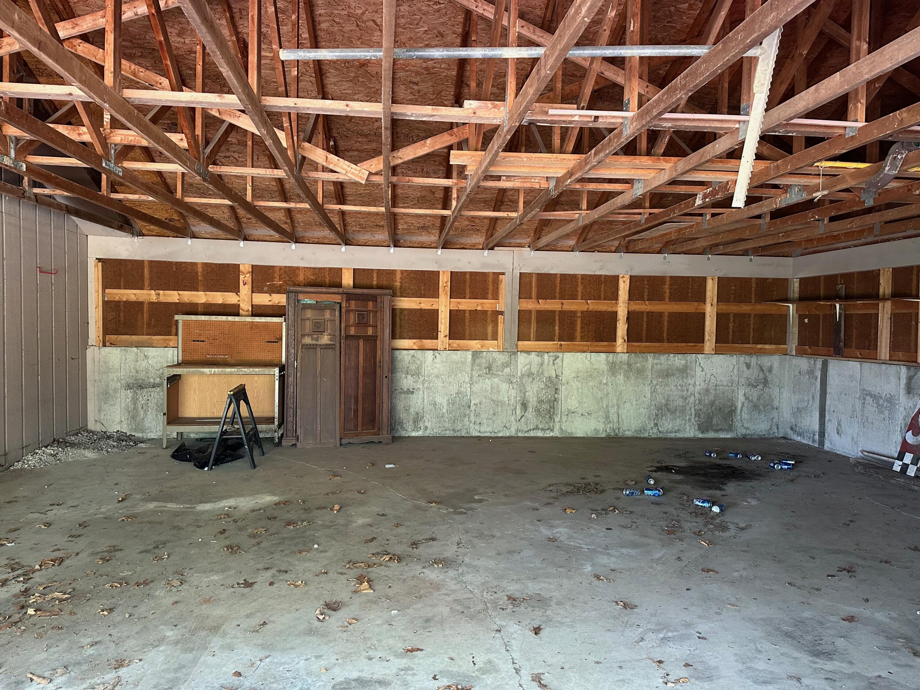 203 Blue Meadows Drive Property Photo 28