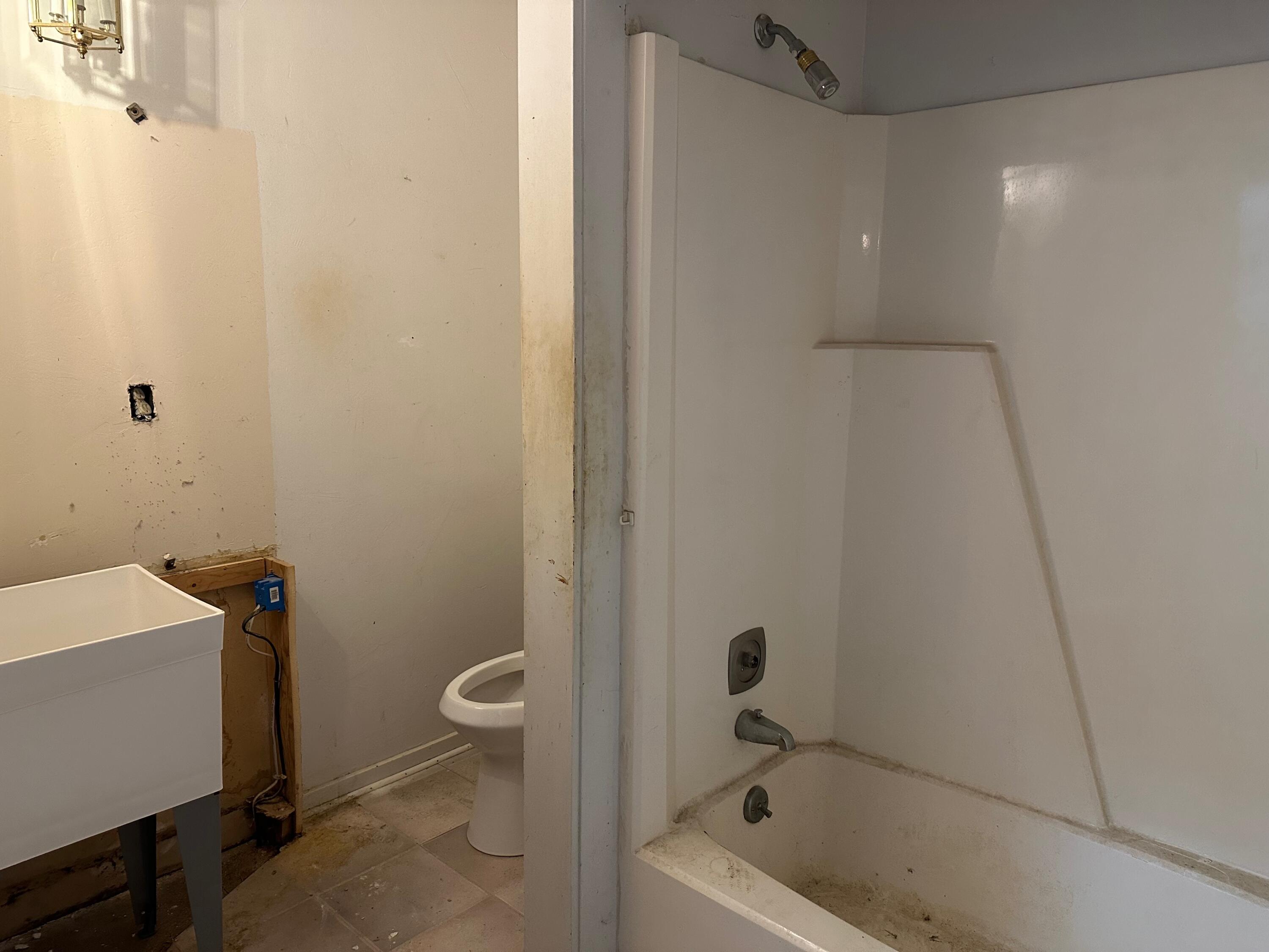 203 Blue Meadows Drive Property Photo 36