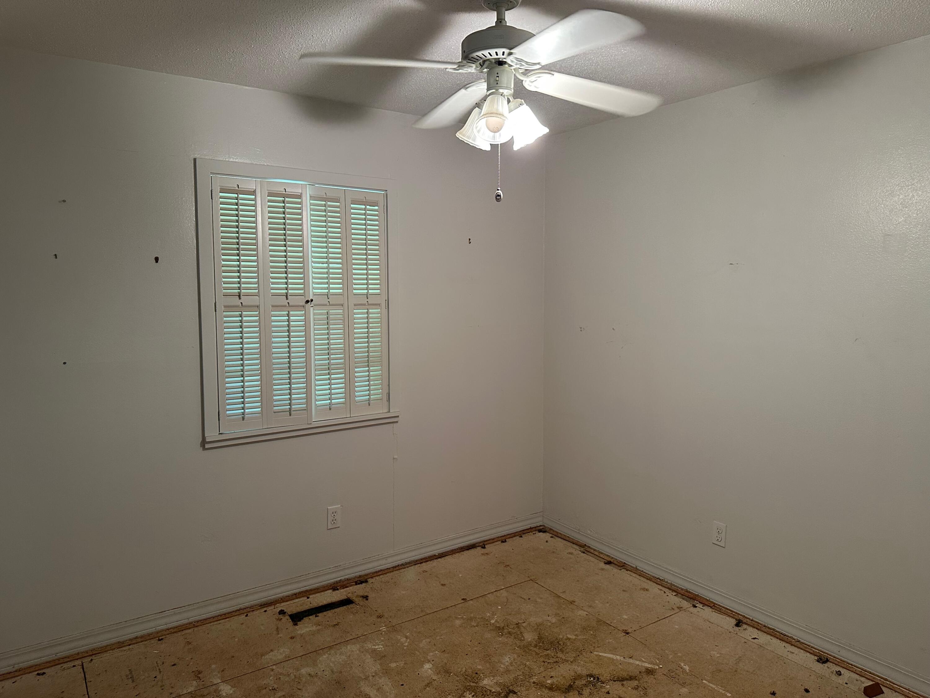 203 Blue Meadows Drive Property Photo 37