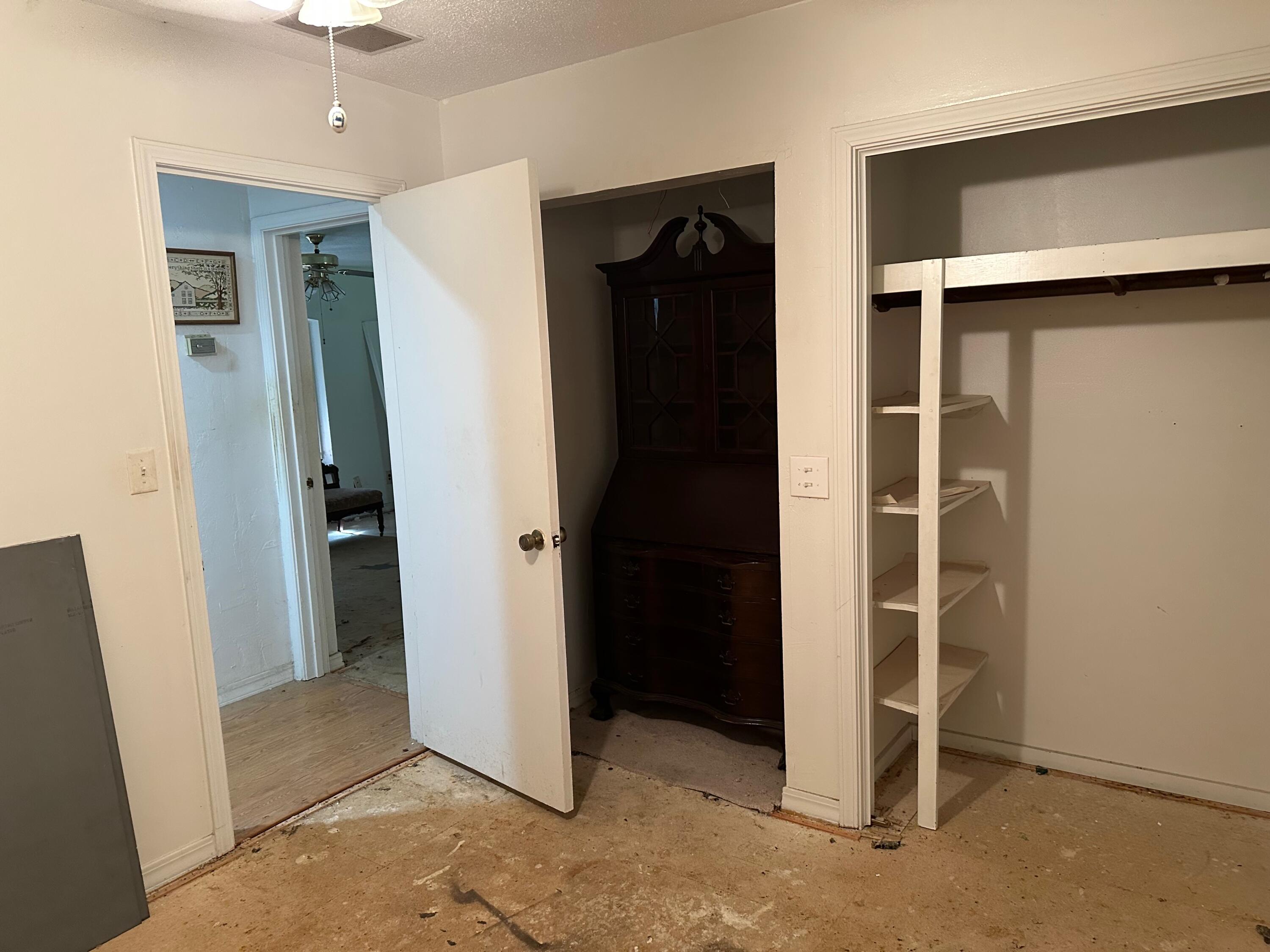 203 Blue Meadows Drive Property Photo 38