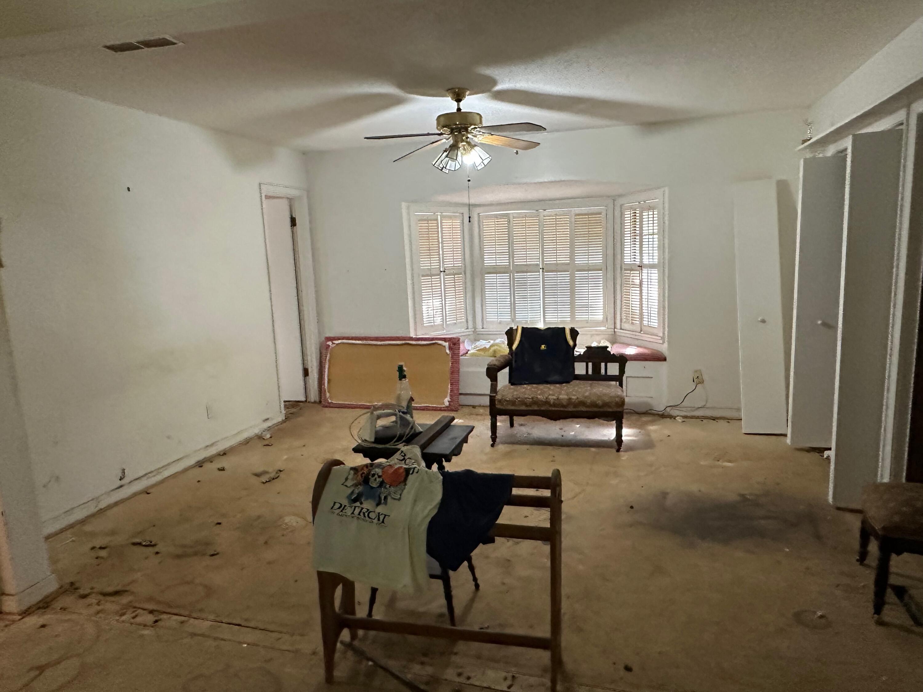 203 Blue Meadows Drive Property Photo 40