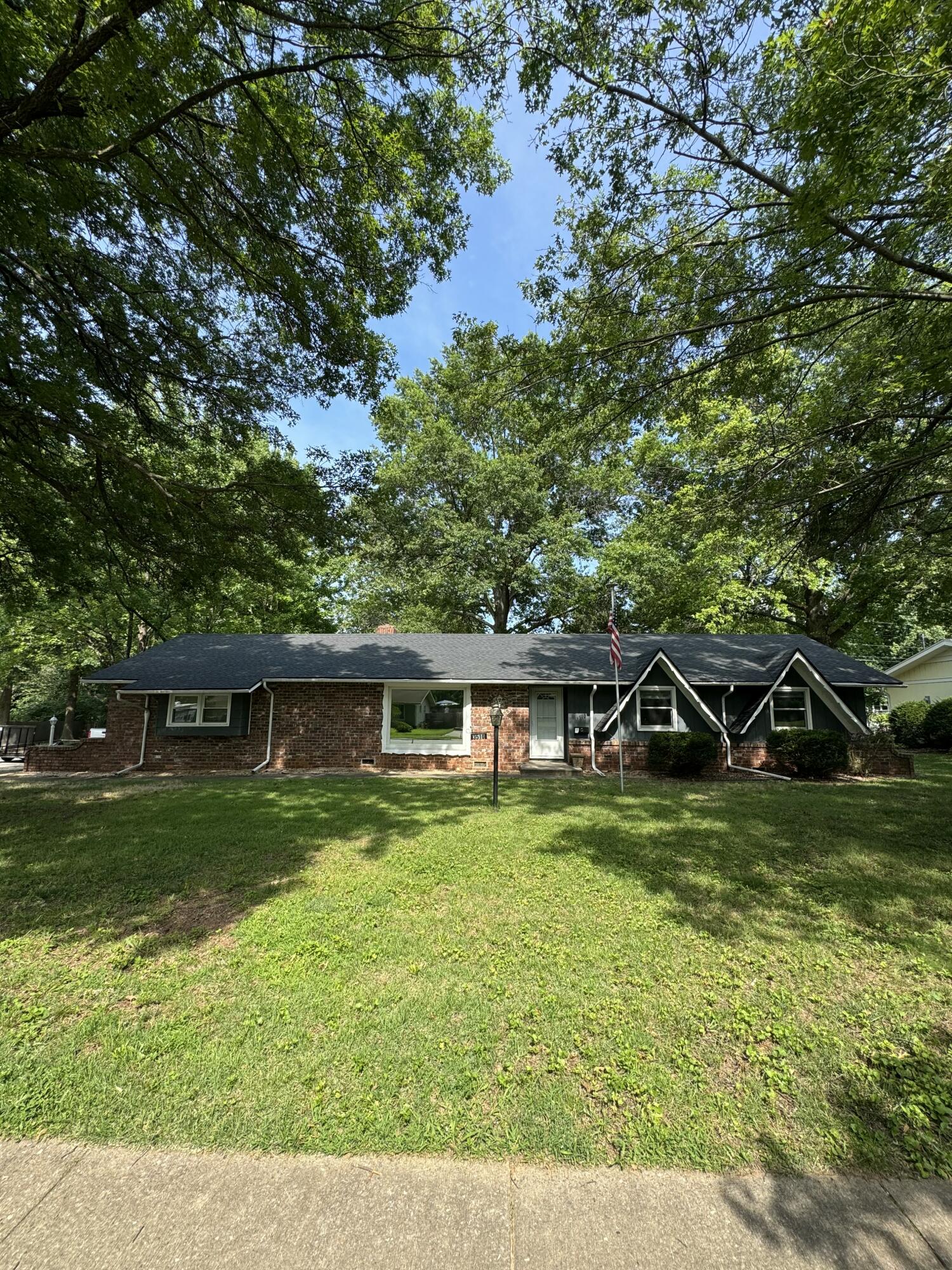3510 South Broadway Avenue Property Photo 1