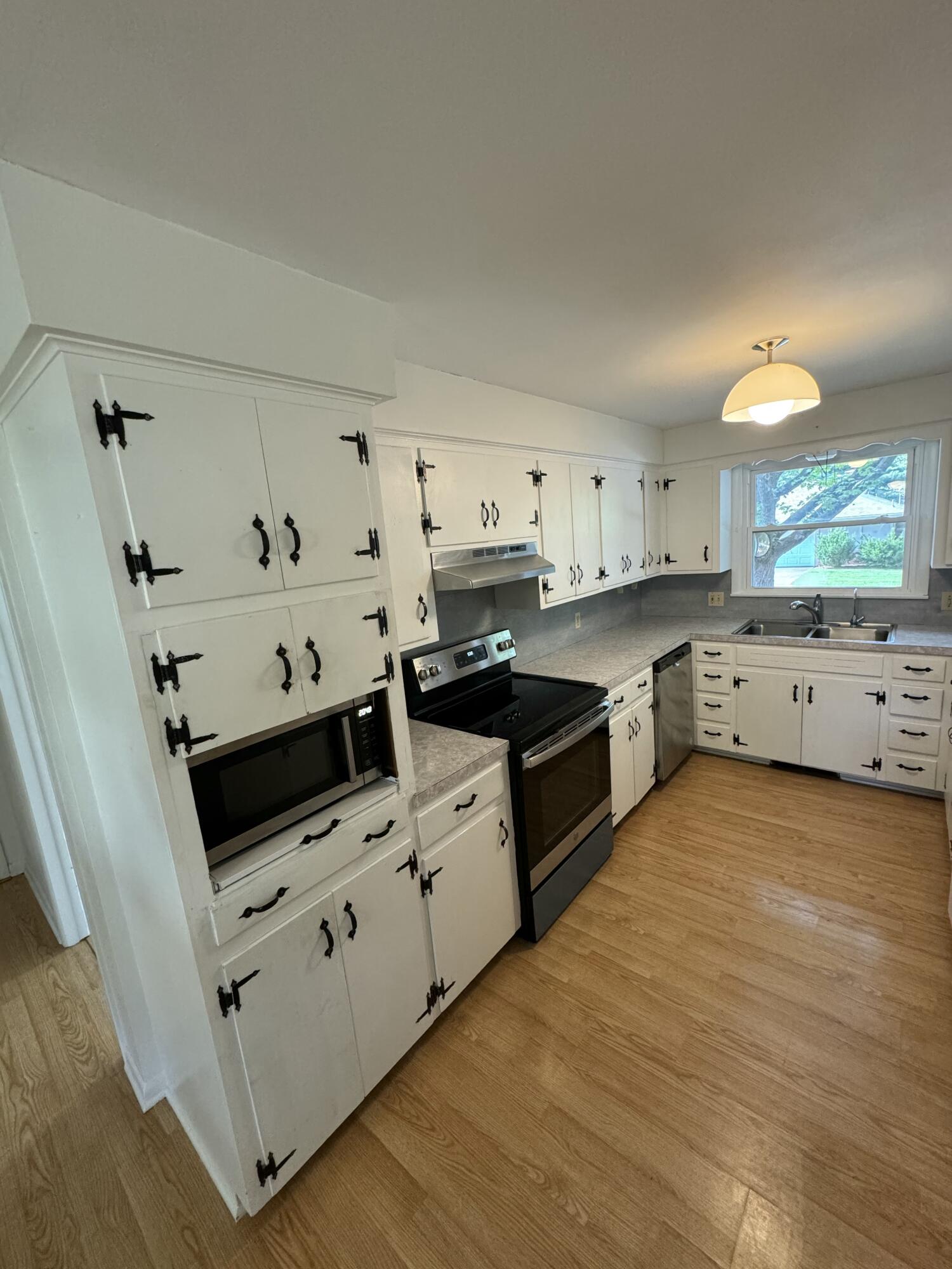 3510 South Broadway Avenue Property Photo 15
