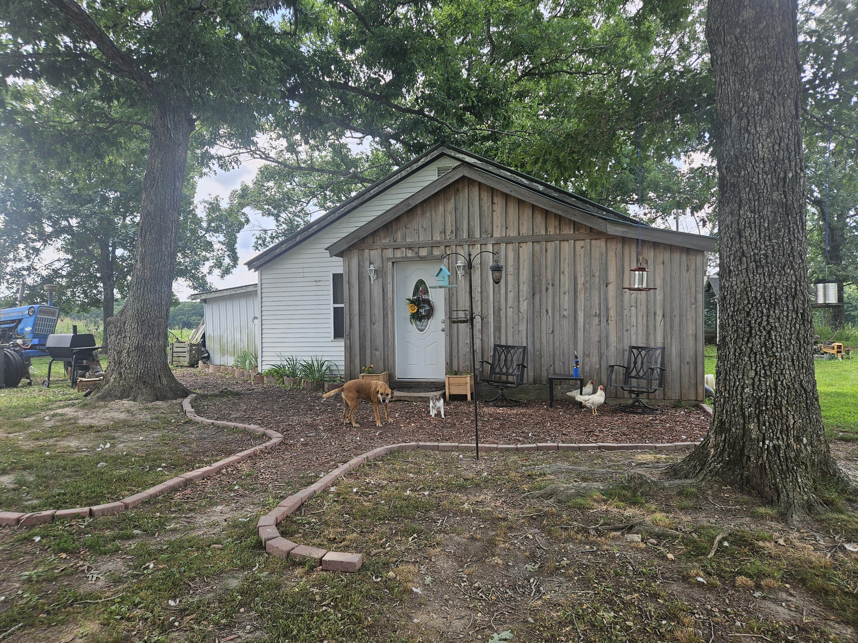 18896 Highway H Property Photo 1