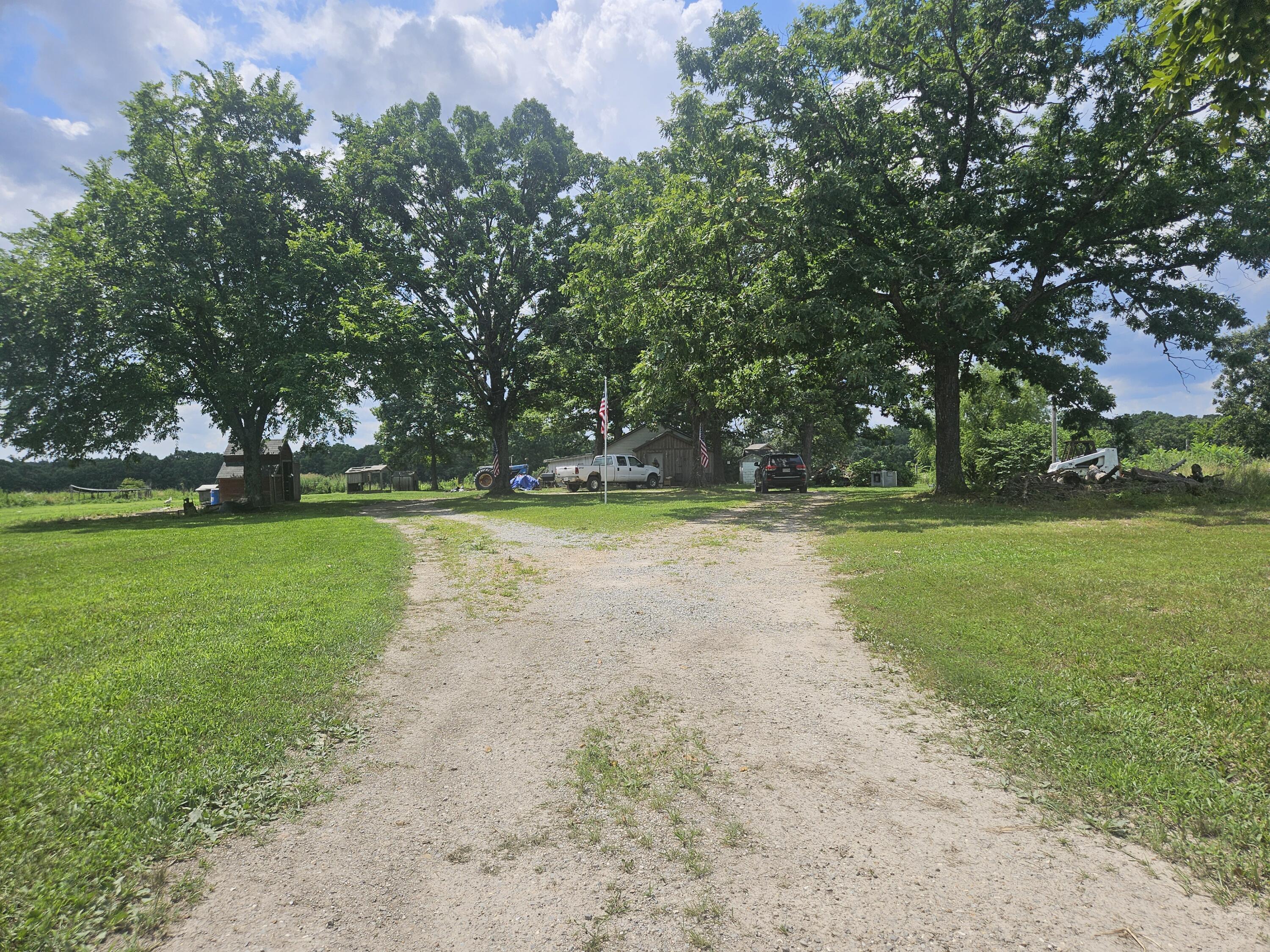 18896 Highway H Property Photo 4