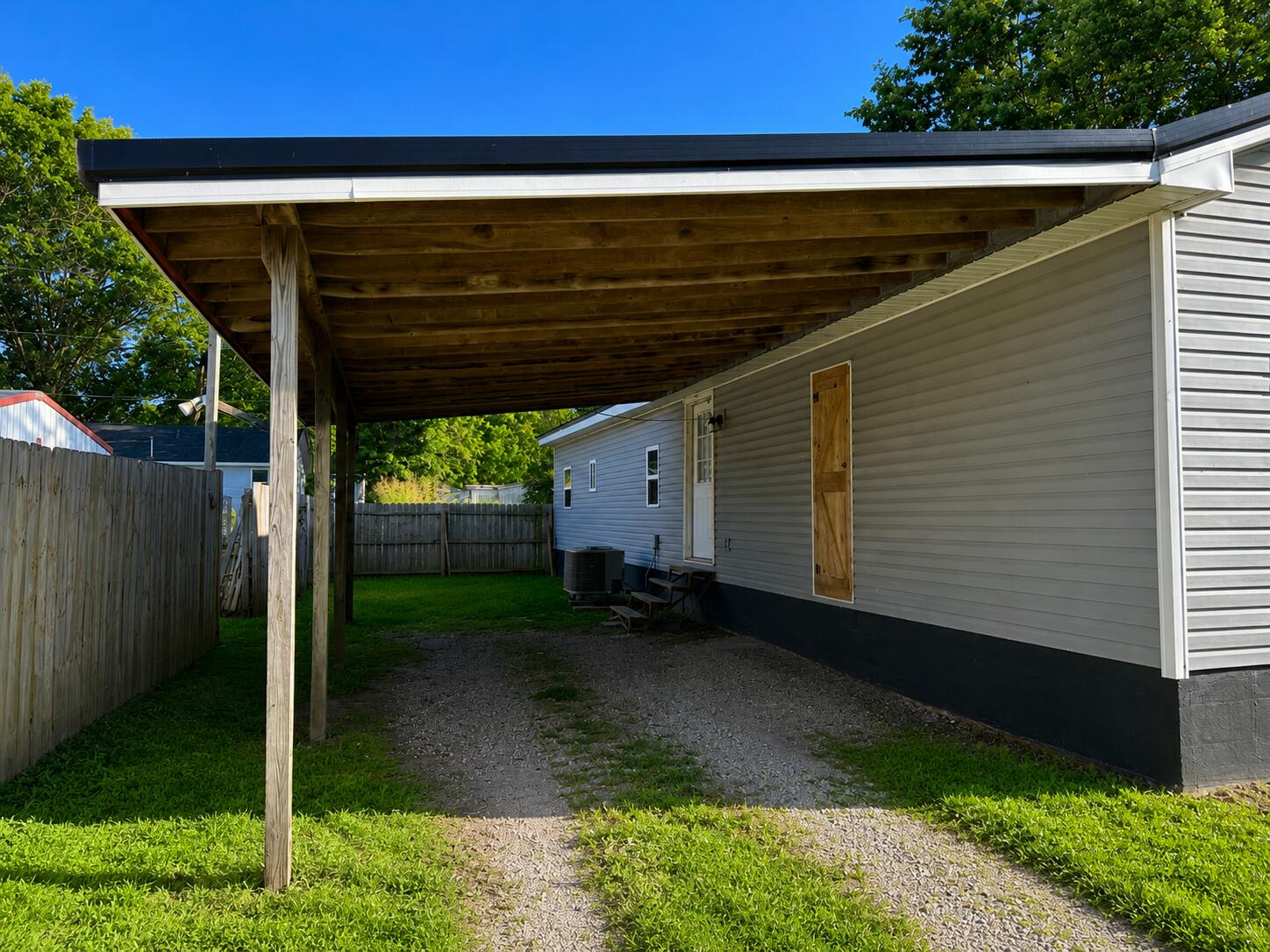 22457 Main Street Property Photo 3