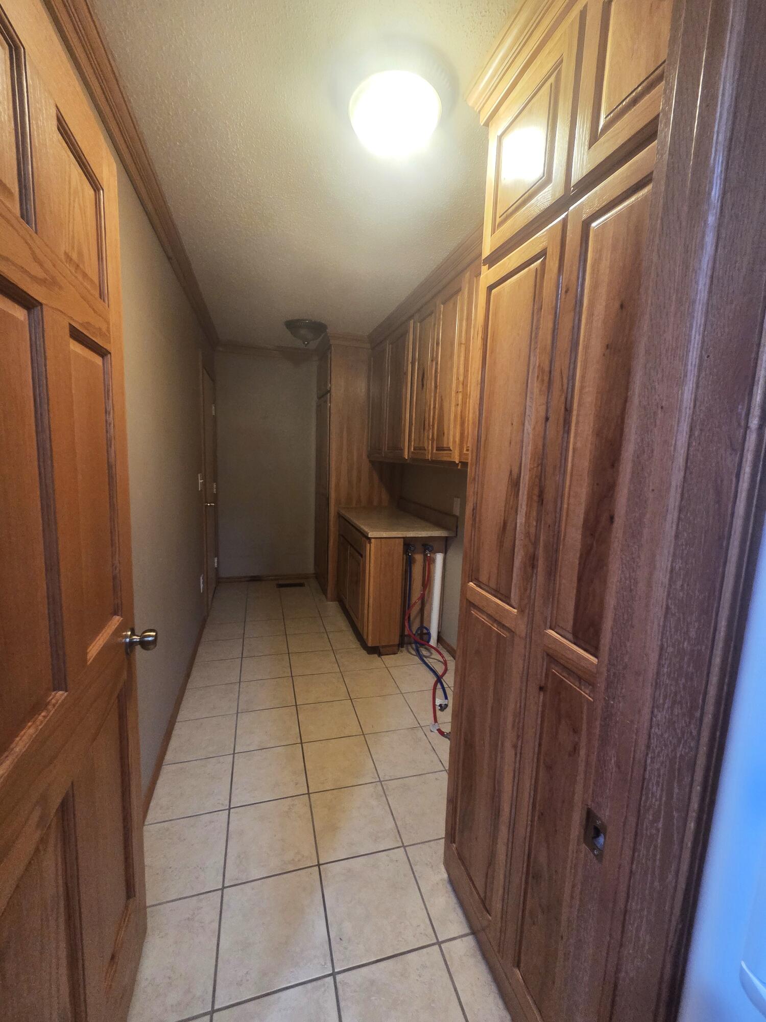 1004 North 11th Avenue Property Photo 14