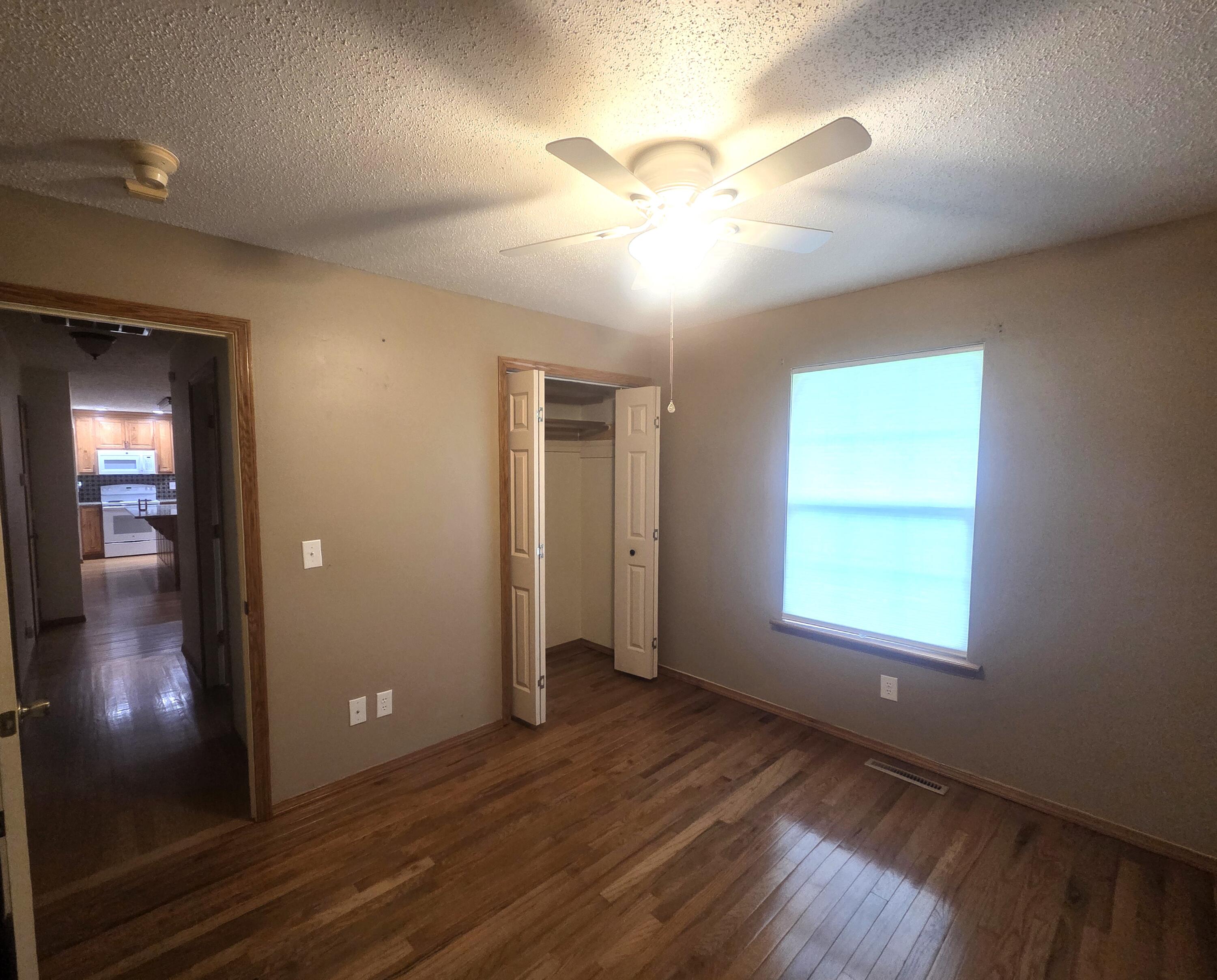 1004 North 11th Avenue Property Photo 16