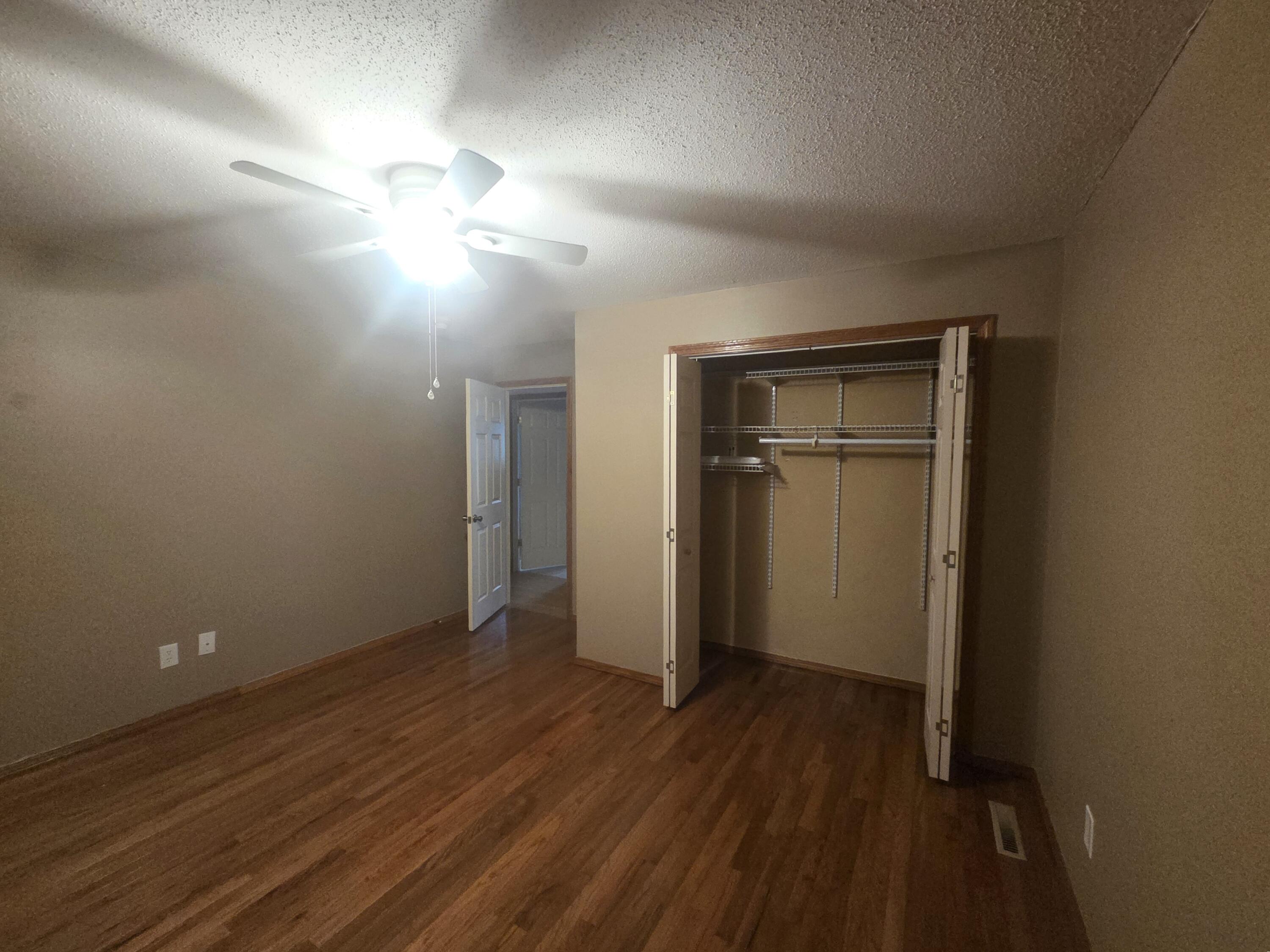 1004 North 11th Avenue Property Photo 18