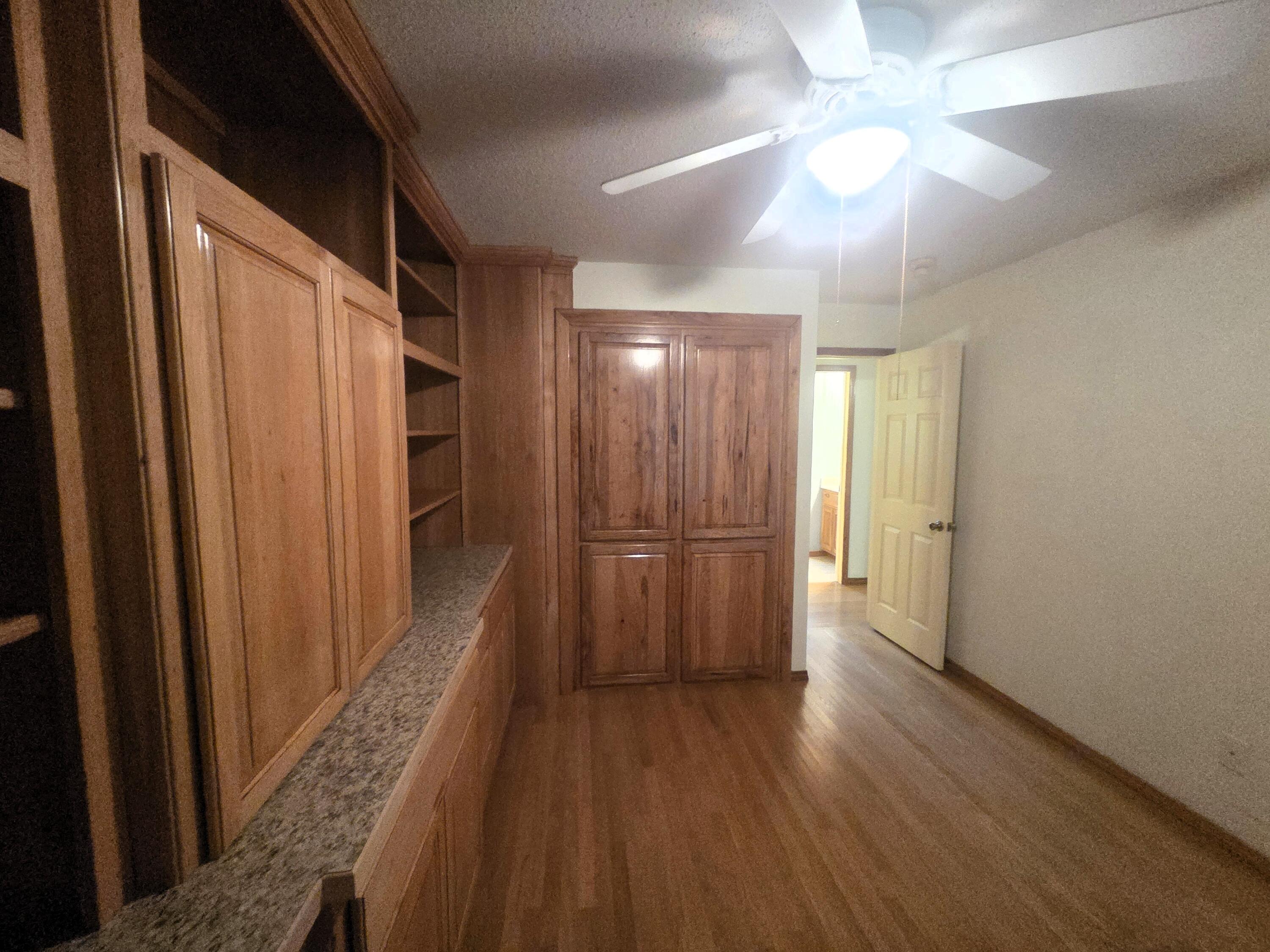 1004 North 11th Avenue Property Photo 22