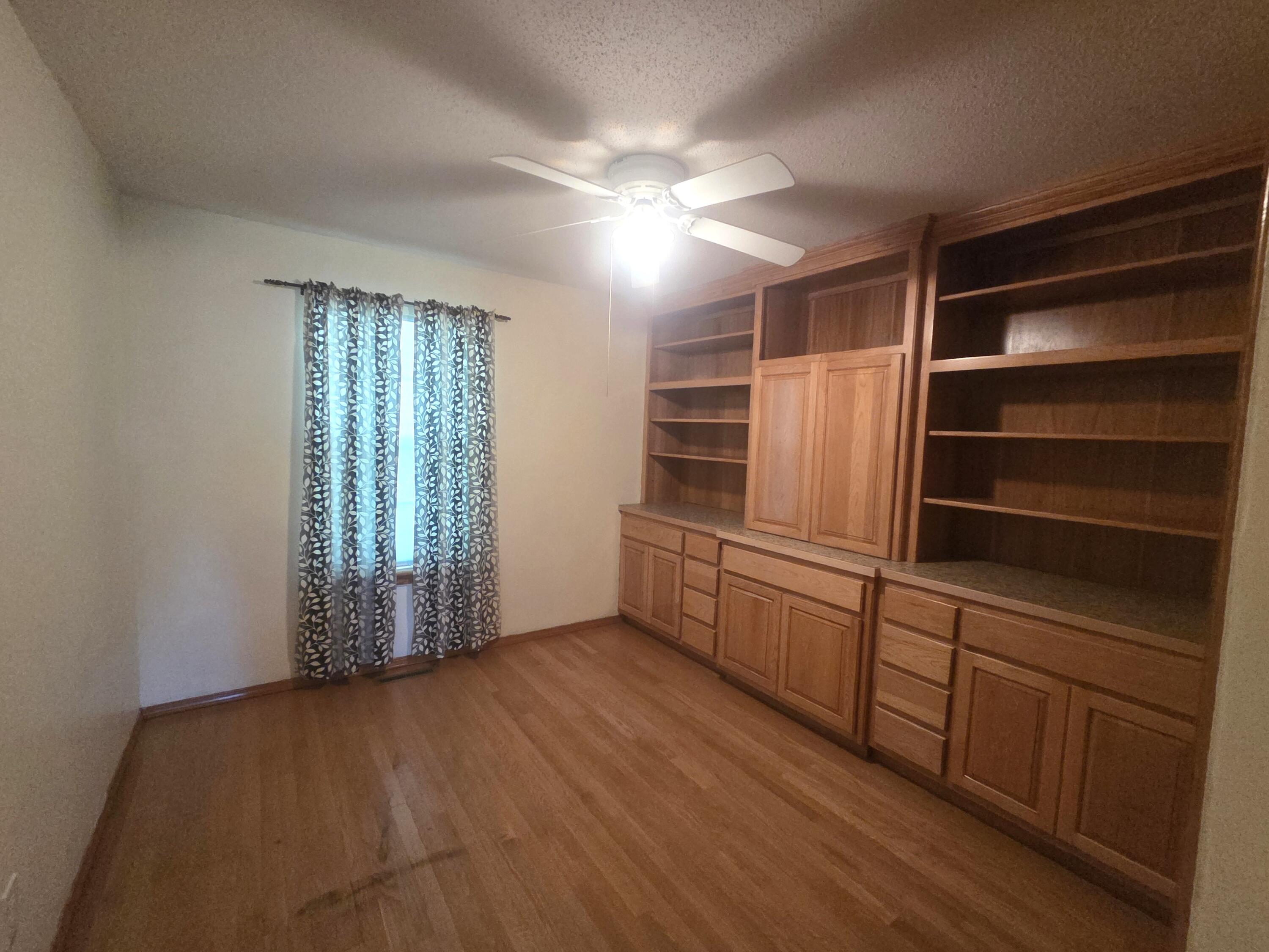 1004 North 11th Avenue Property Photo 23