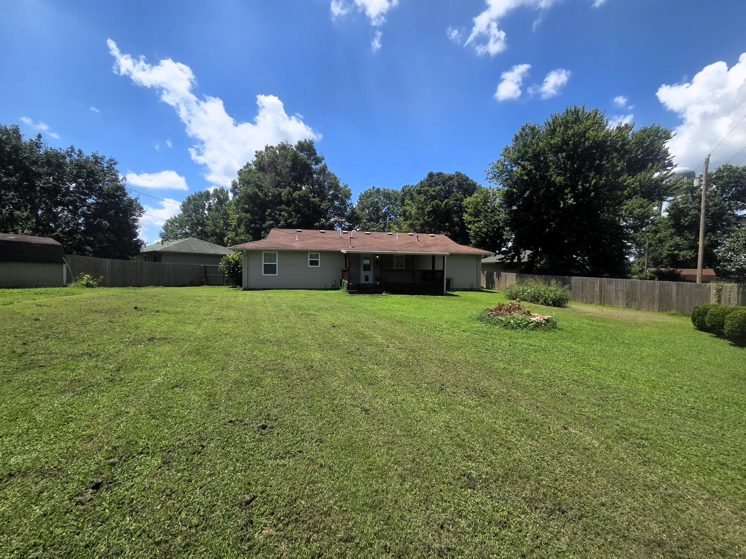 1004 North 11th Avenue Property Photo 28