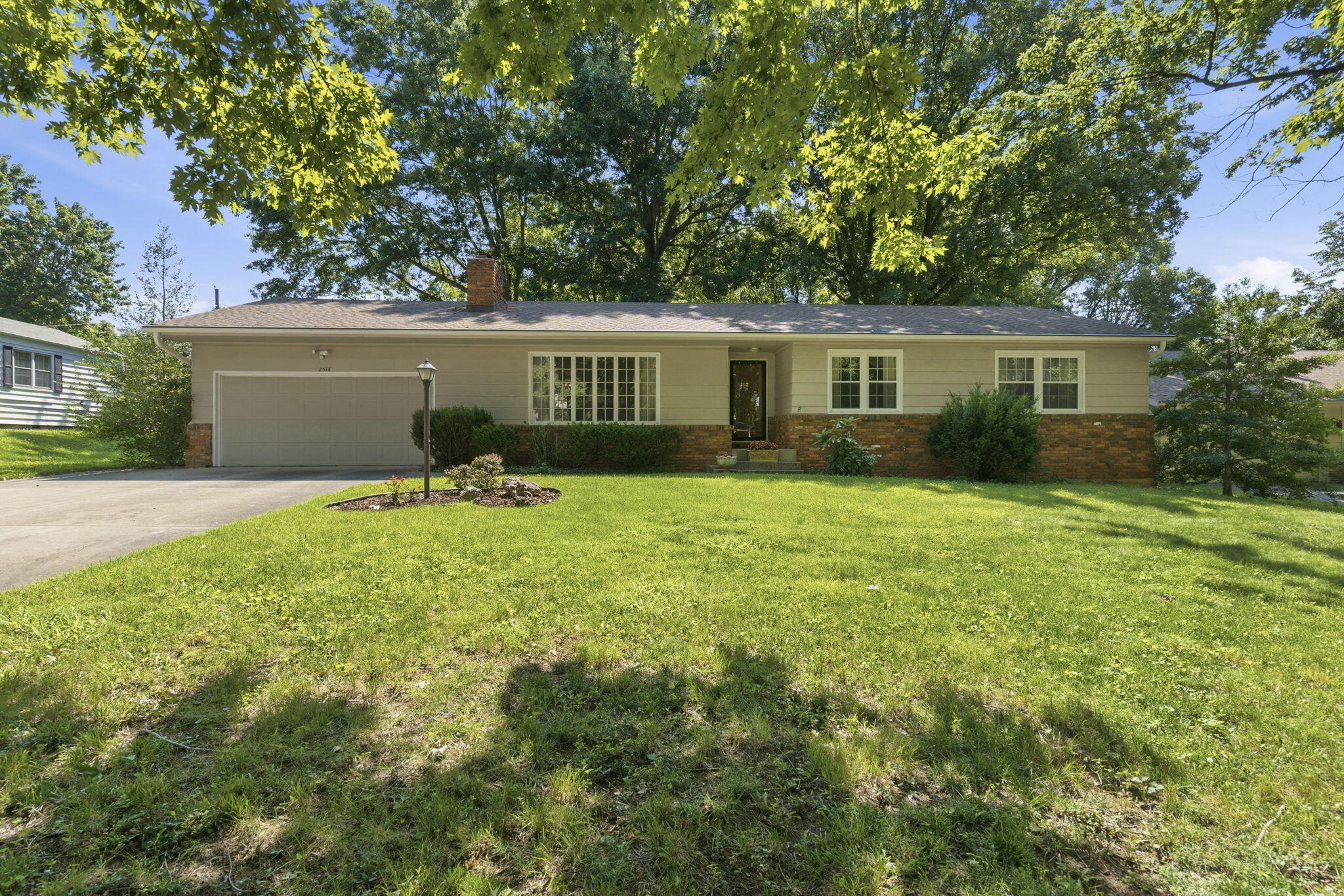 2516 South Sheridan Boulevard Property Photo 1