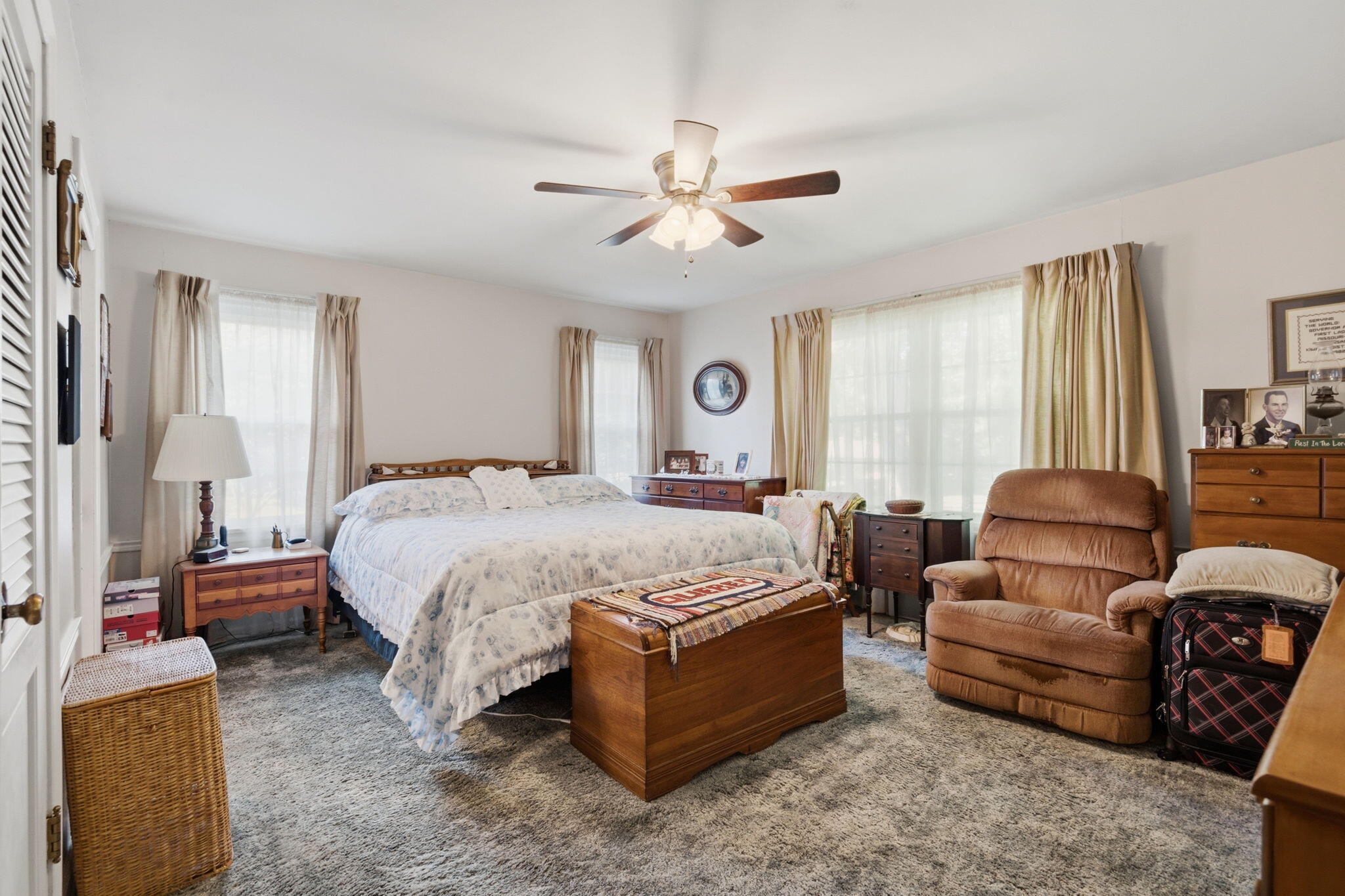 2516 South Sheridan Boulevard Property Photo 14