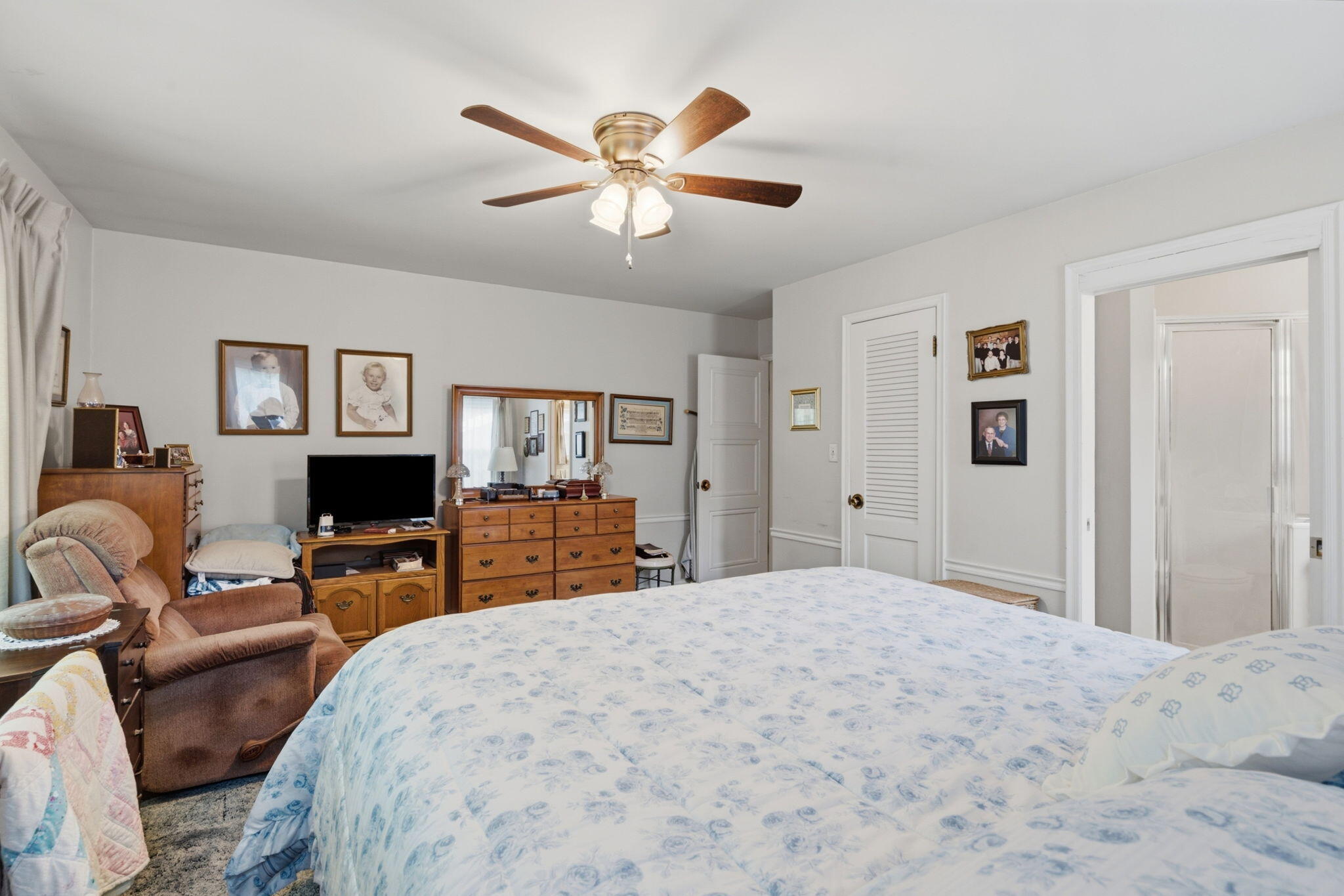 2516 South Sheridan Boulevard Property Photo 15