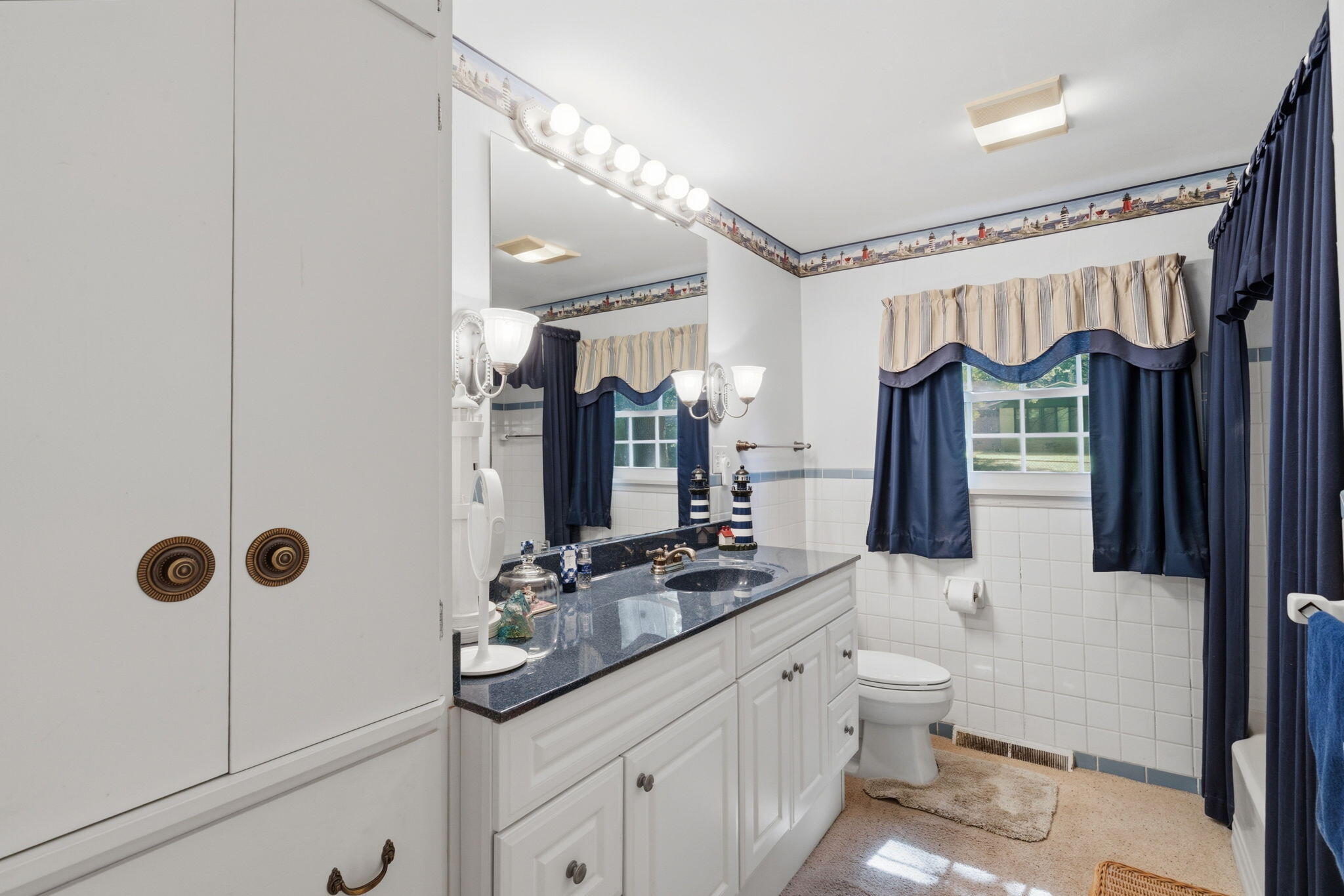 2516 South Sheridan Boulevard Property Photo 19