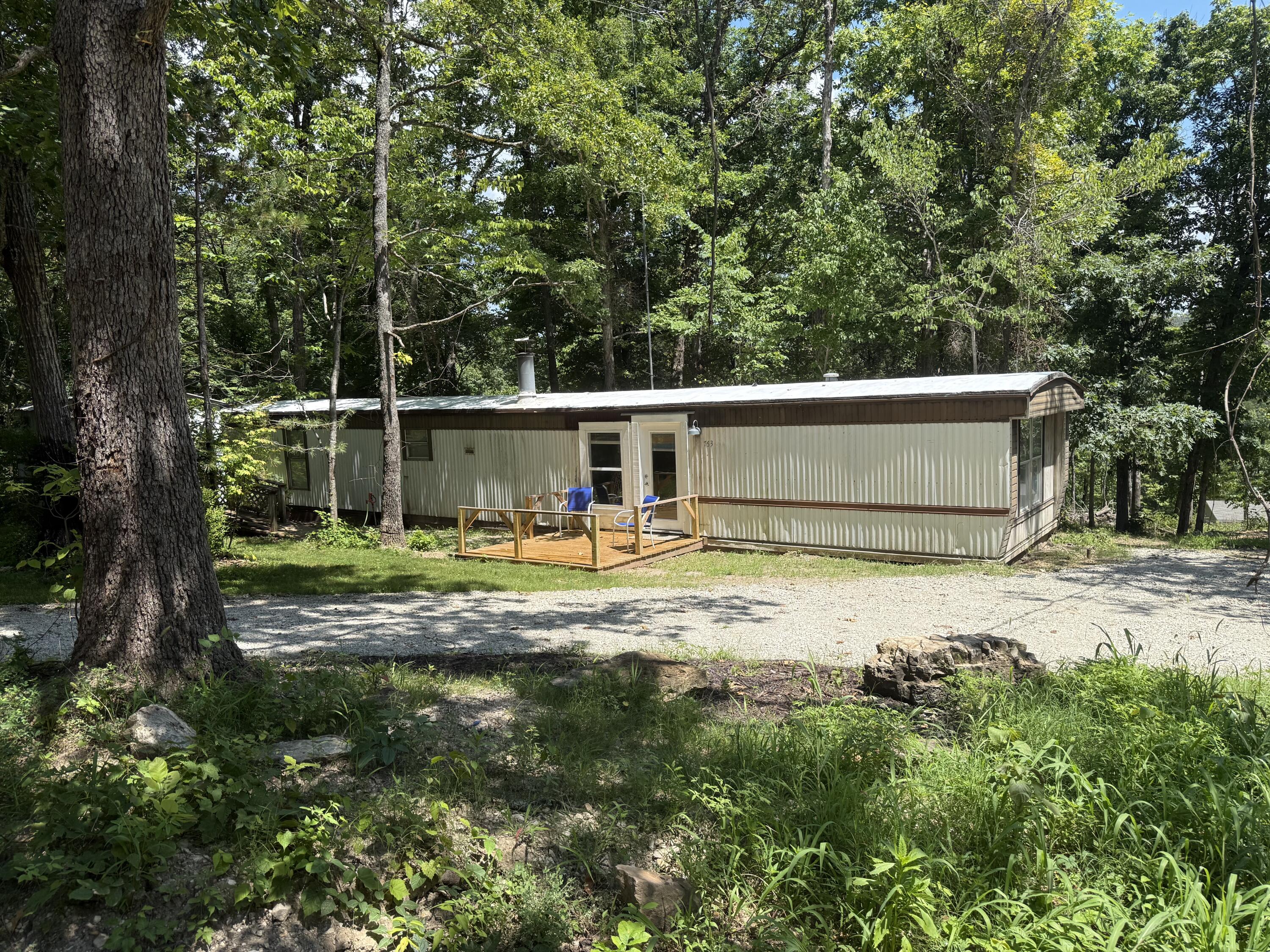 763 Taneycomo Road Property Photo 2