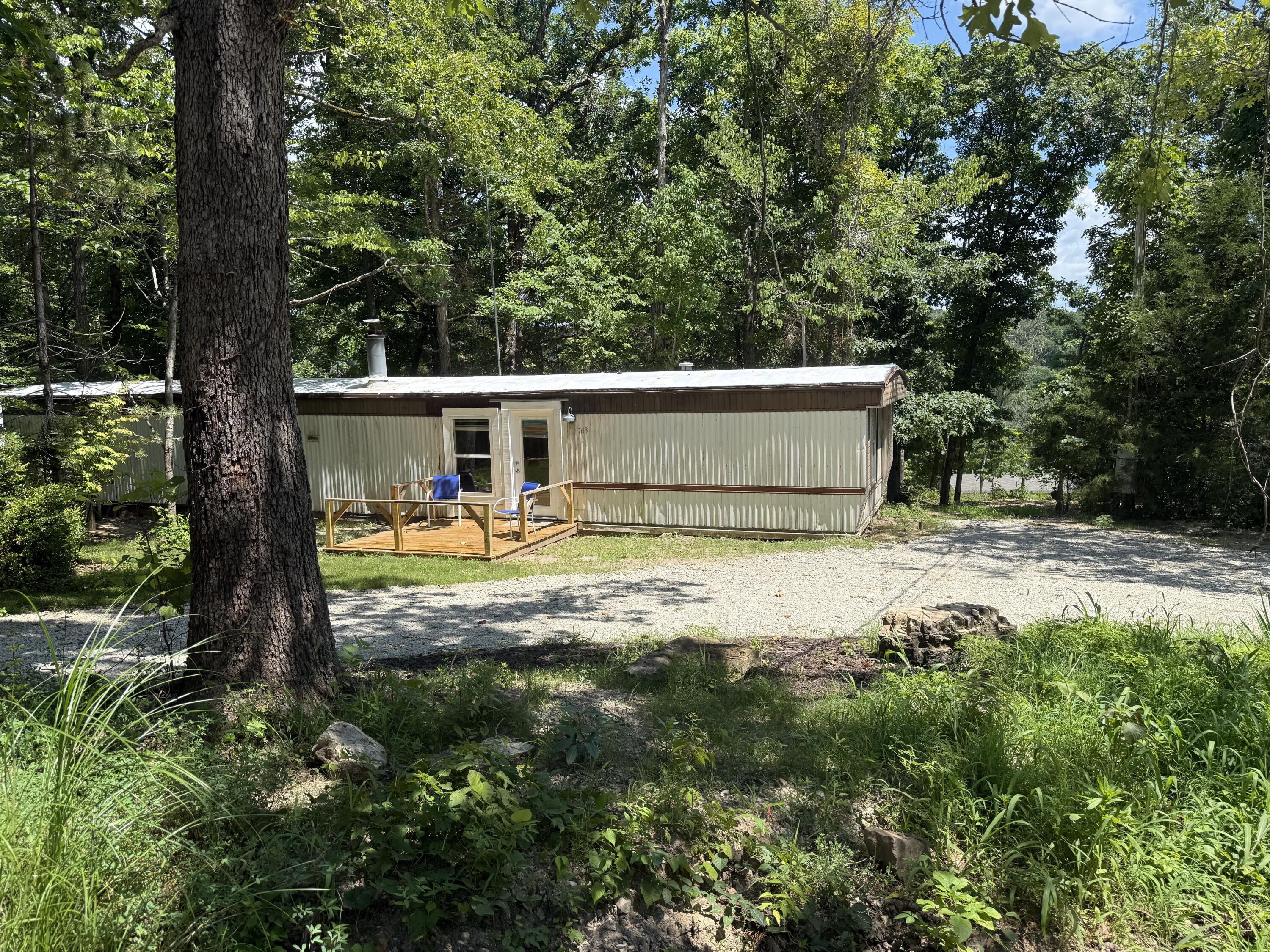 763 Taneycomo Road Property Photo 3