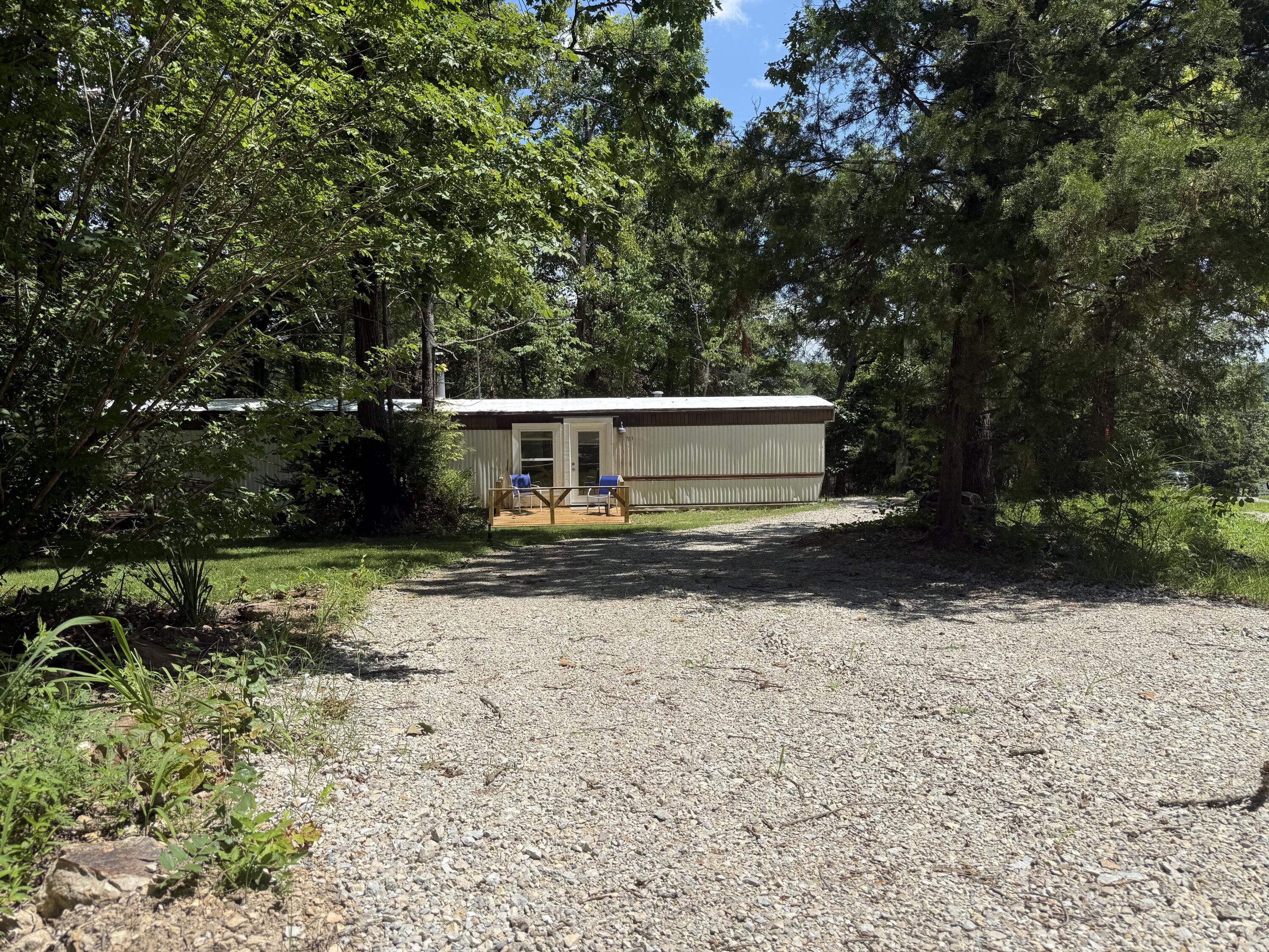 763 Taneycomo Road Property Photo 4