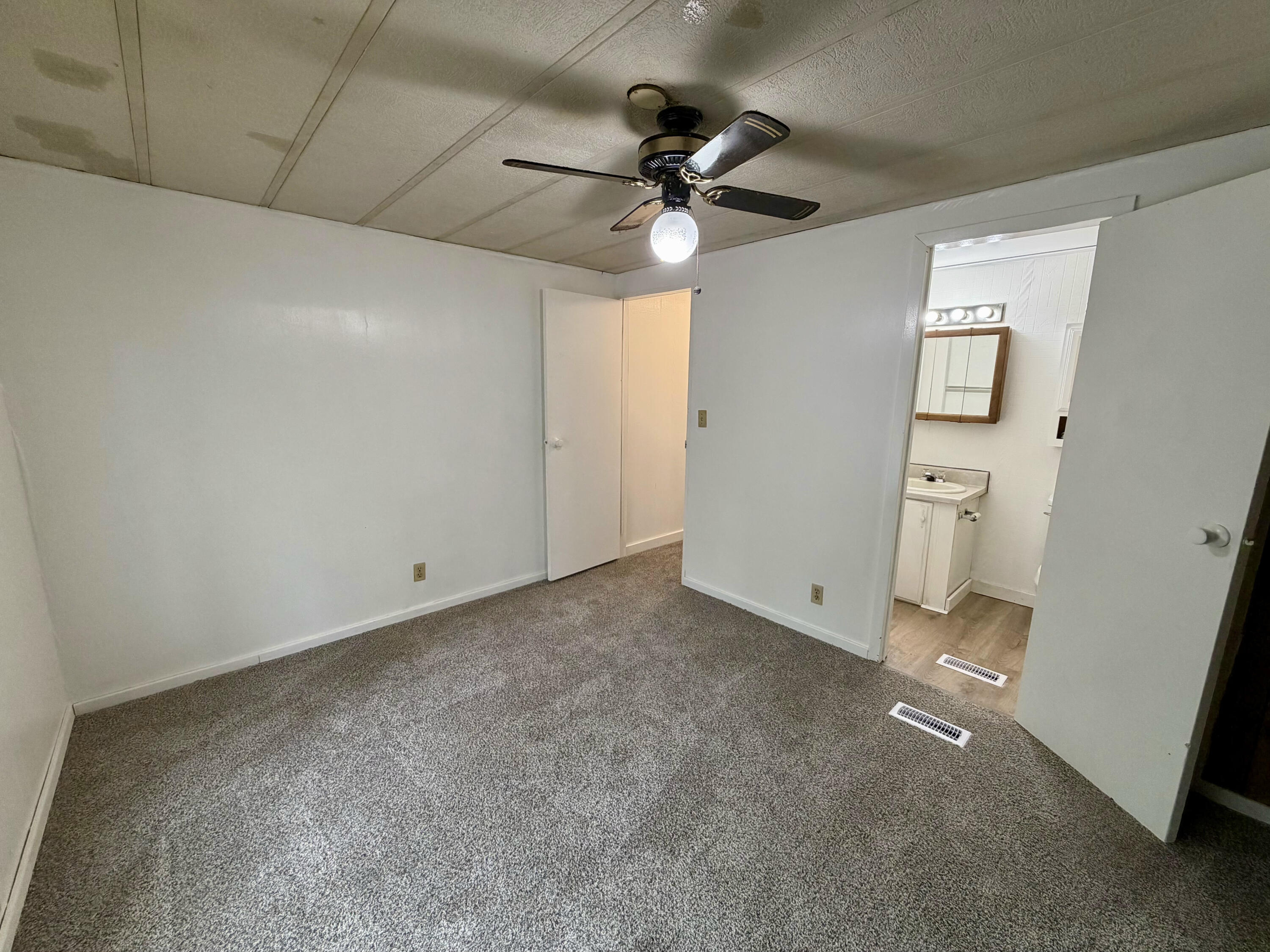 763 Taneycomo Road Property Photo 28