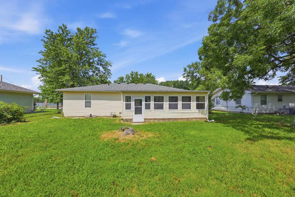 303 Verbryck Street Property Photo 21