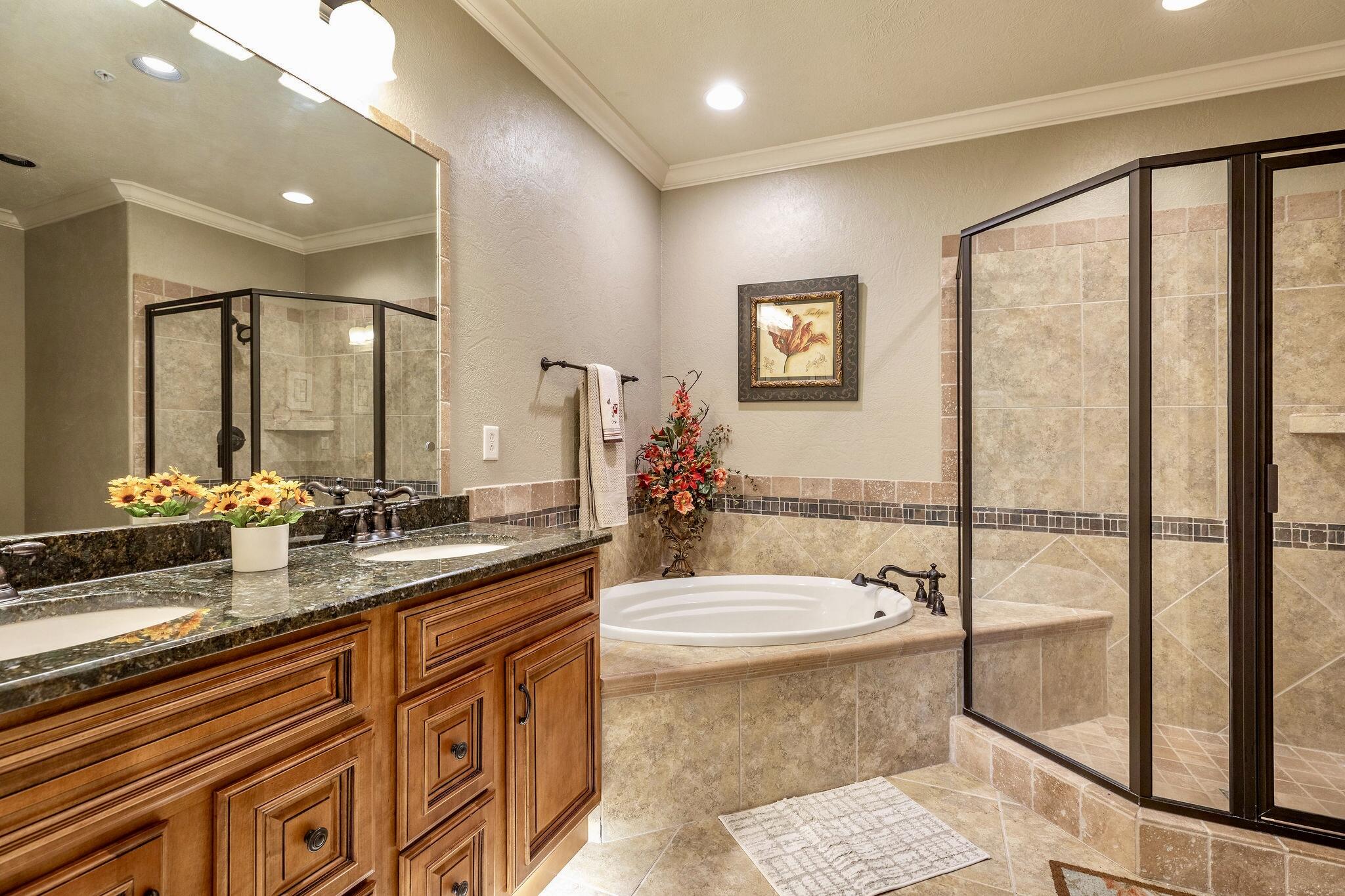 123 Royal Vista Drive 505 Property Photo 14