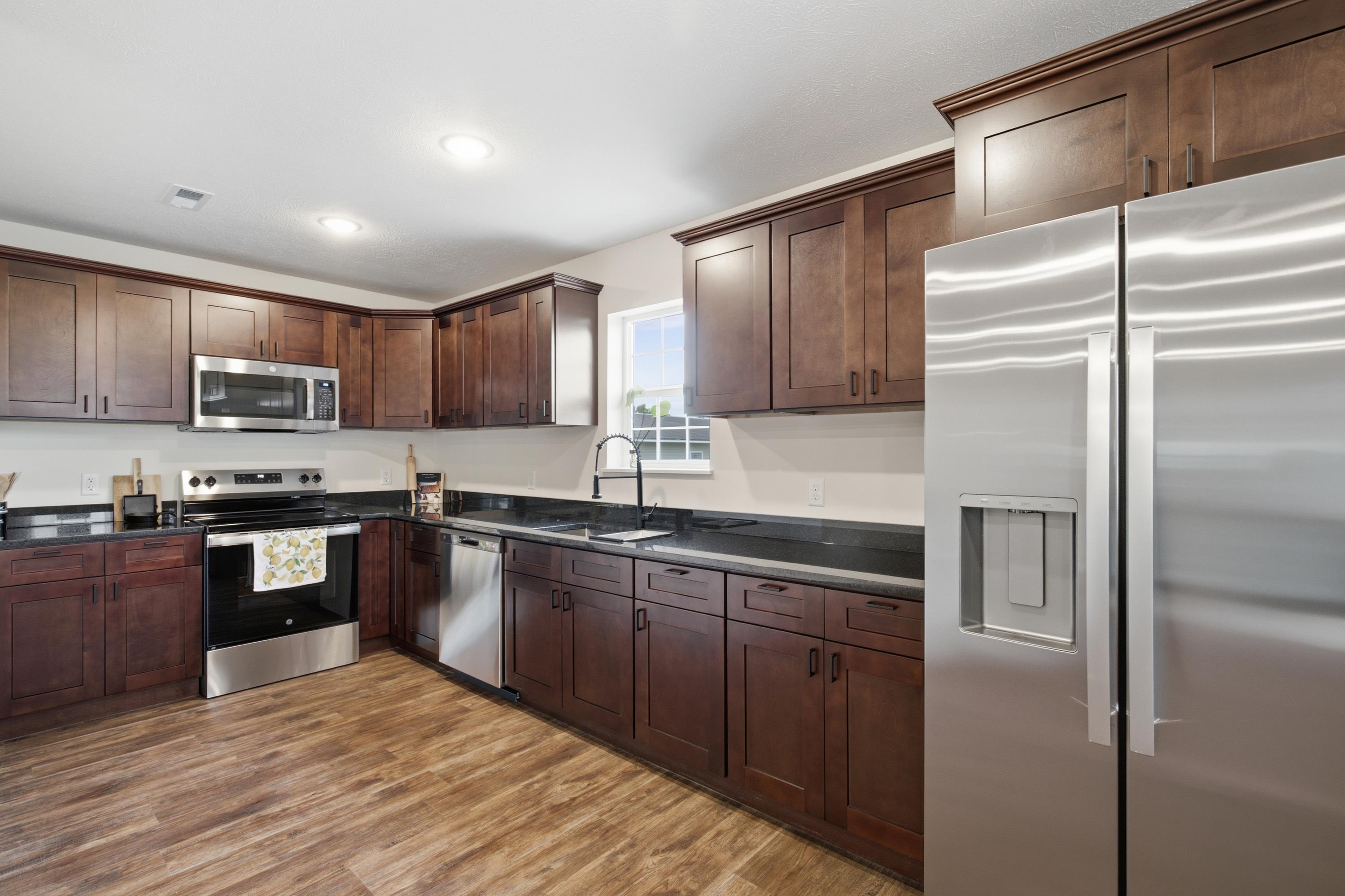 110 West Clinton Street Property Photo 3
