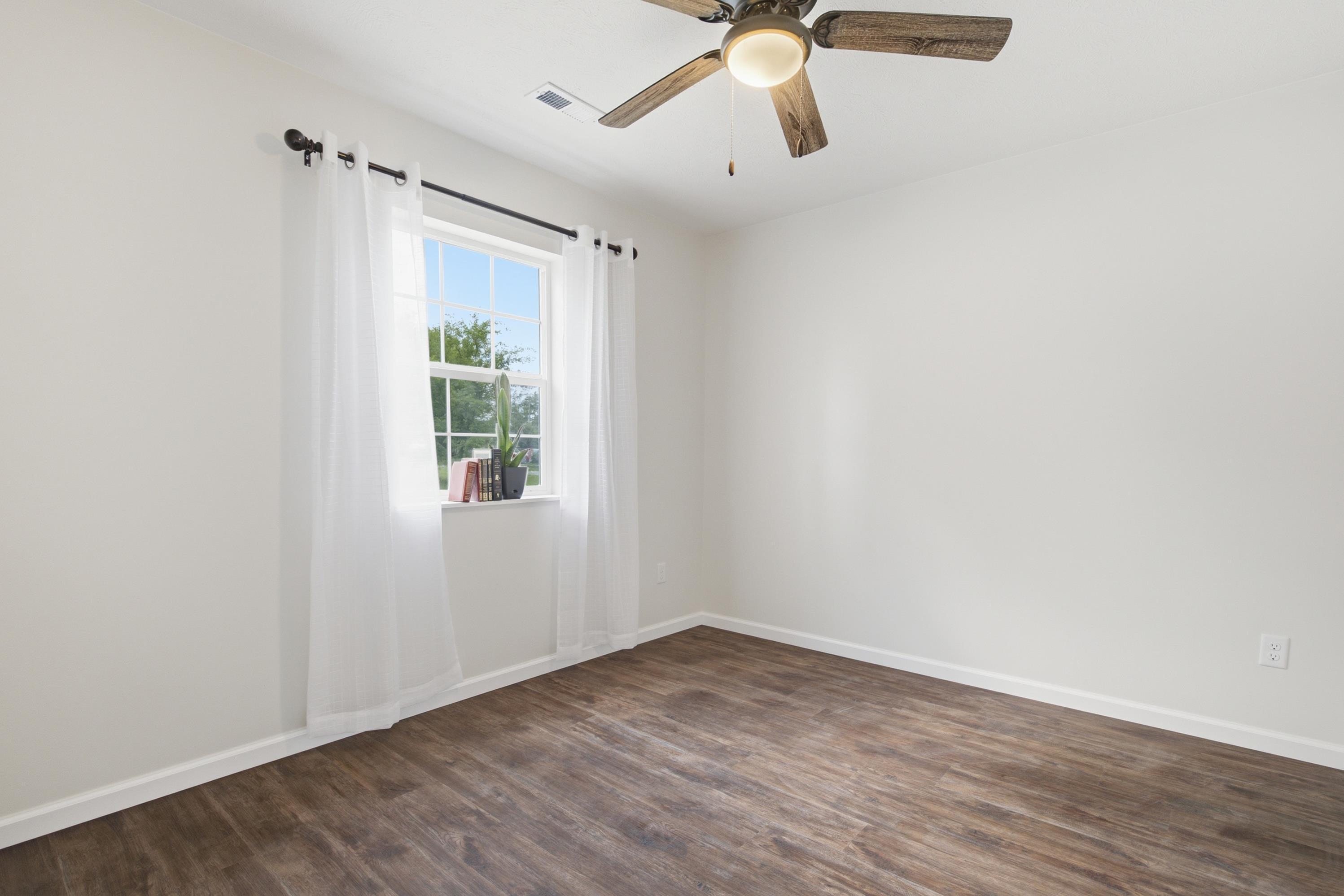 110 West Clinton Street Property Photo 13