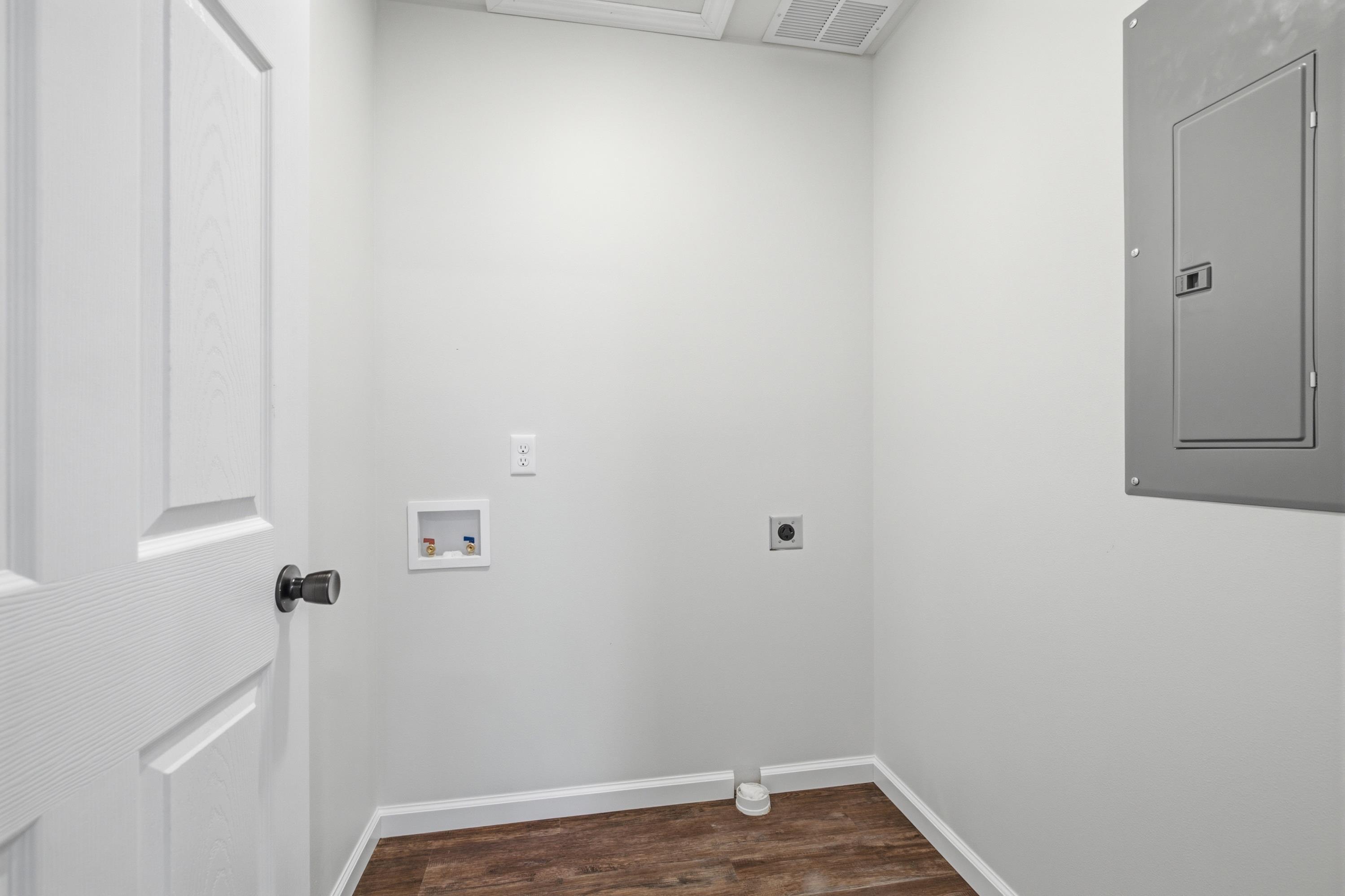 110 West Clinton Street Property Photo 15