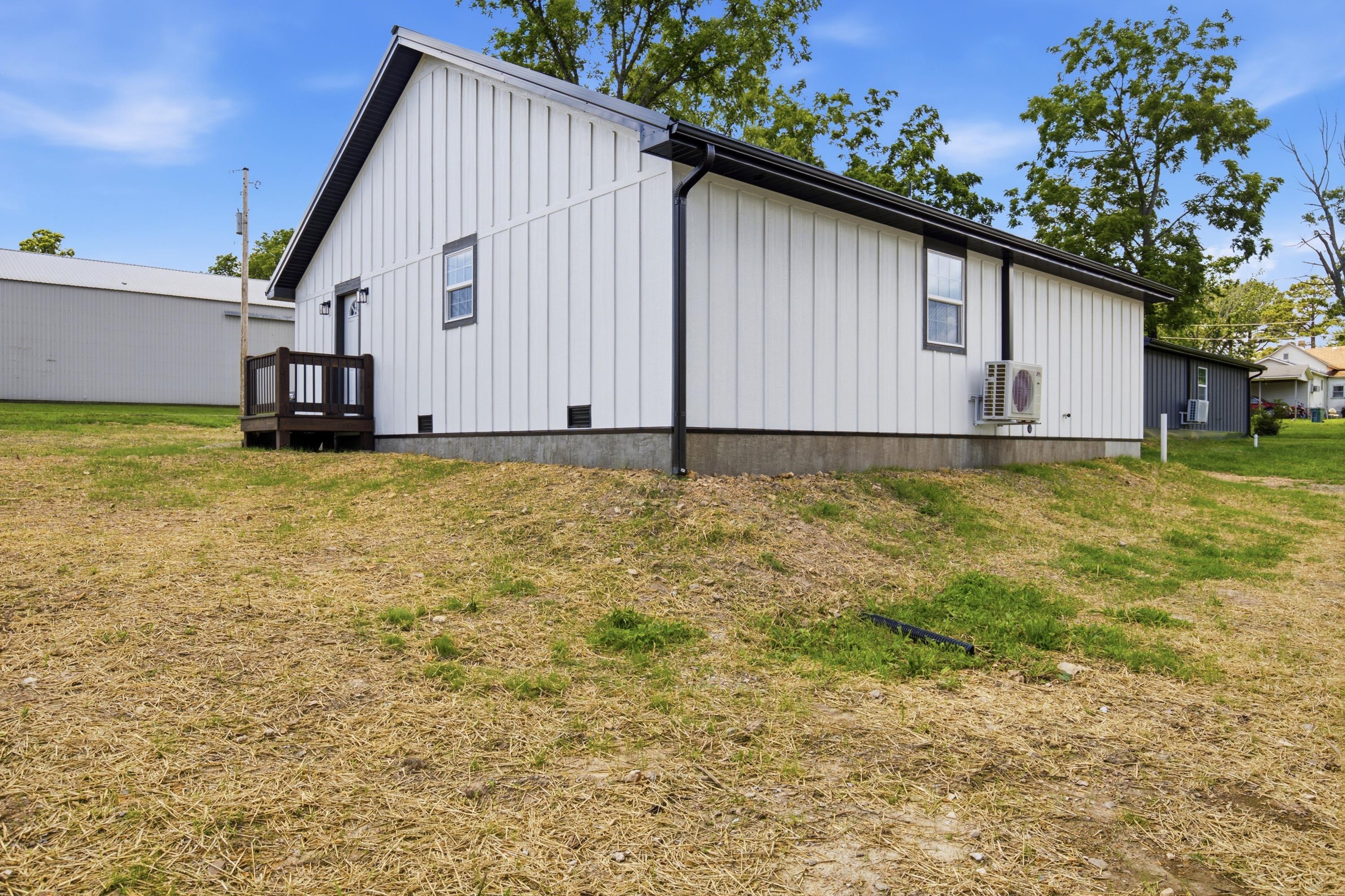 110 West Clinton Street Property Photo 19