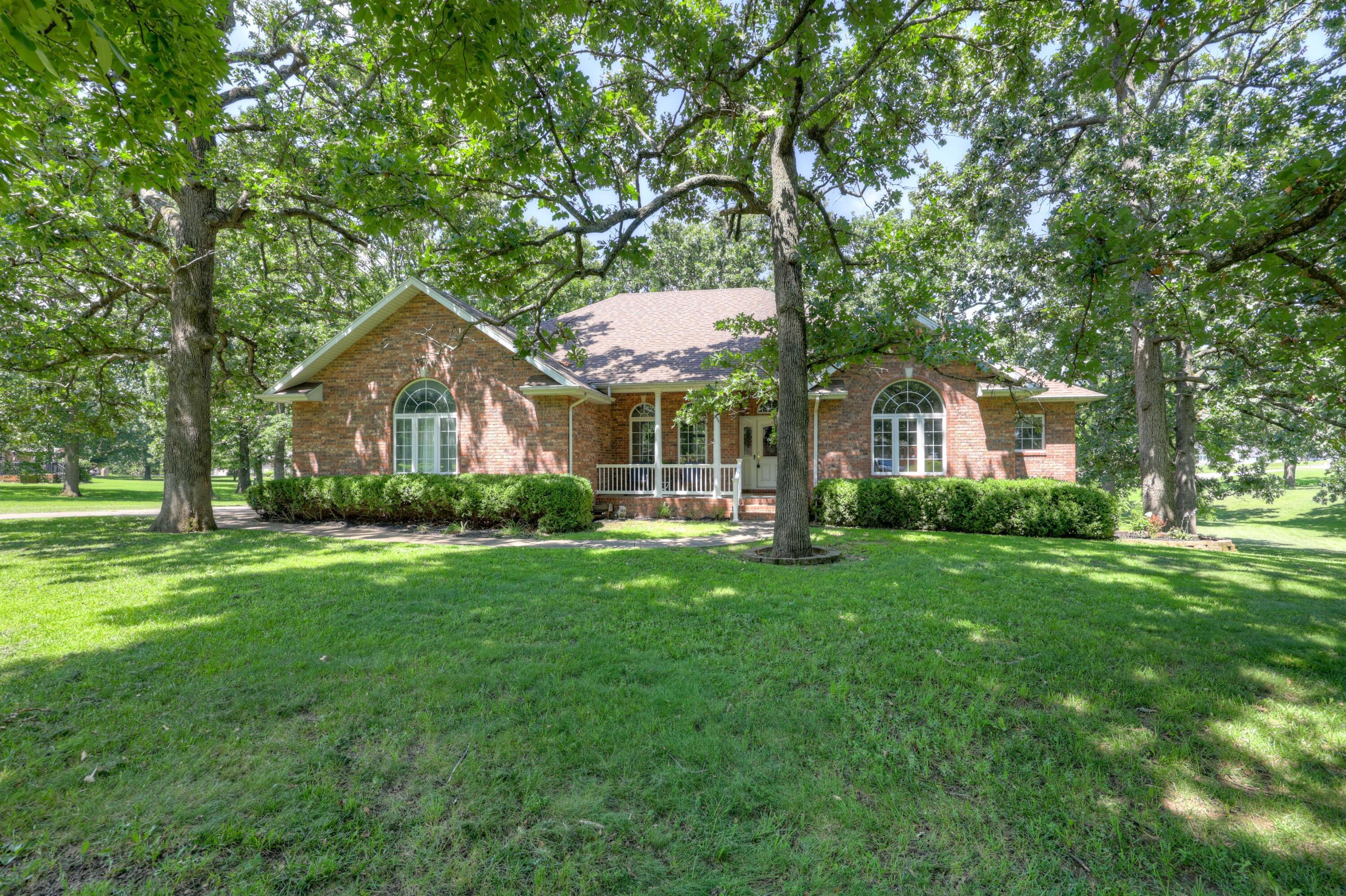 620 Parkwood Drive Property Photo 1