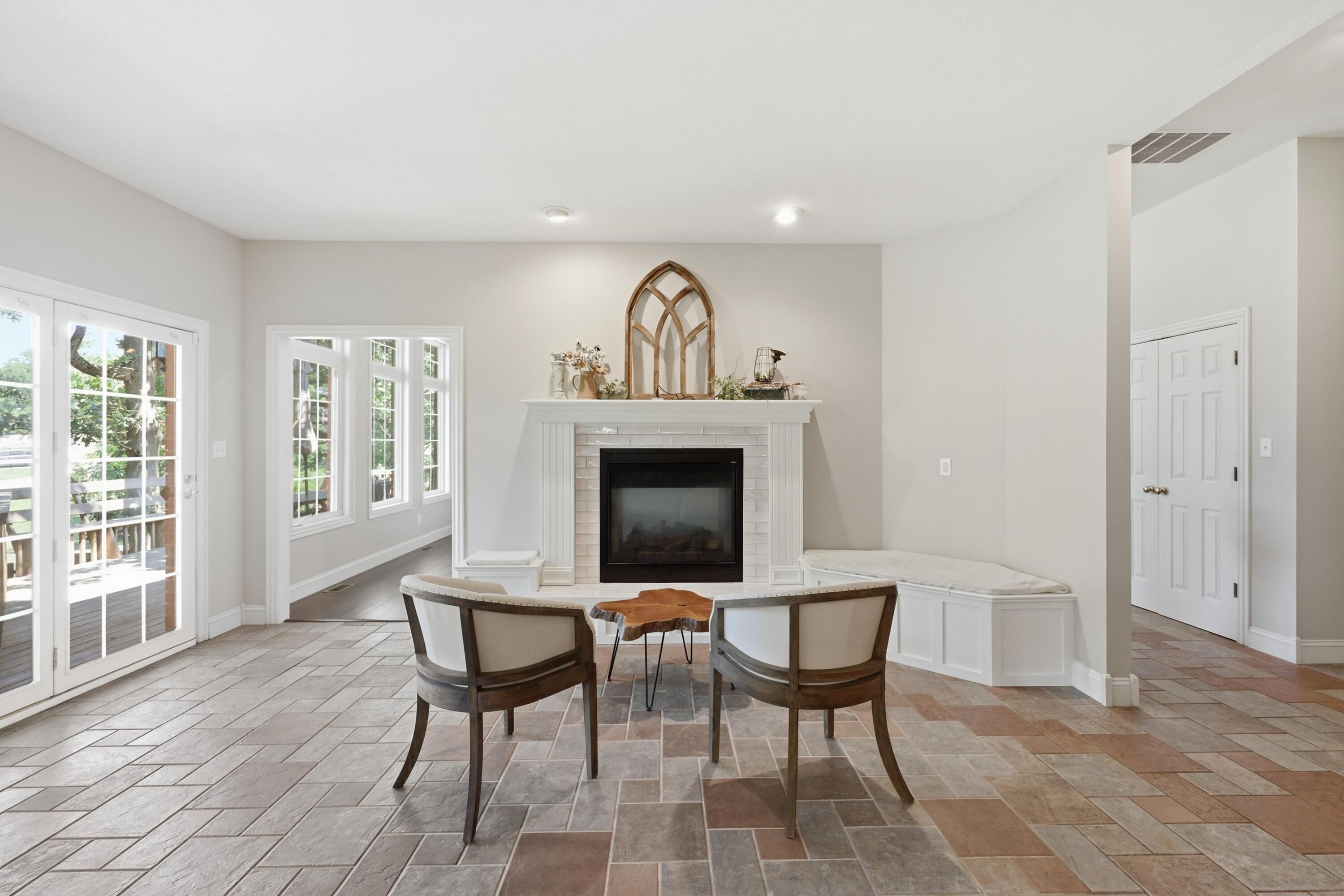 620 Parkwood Drive Property Photo 10