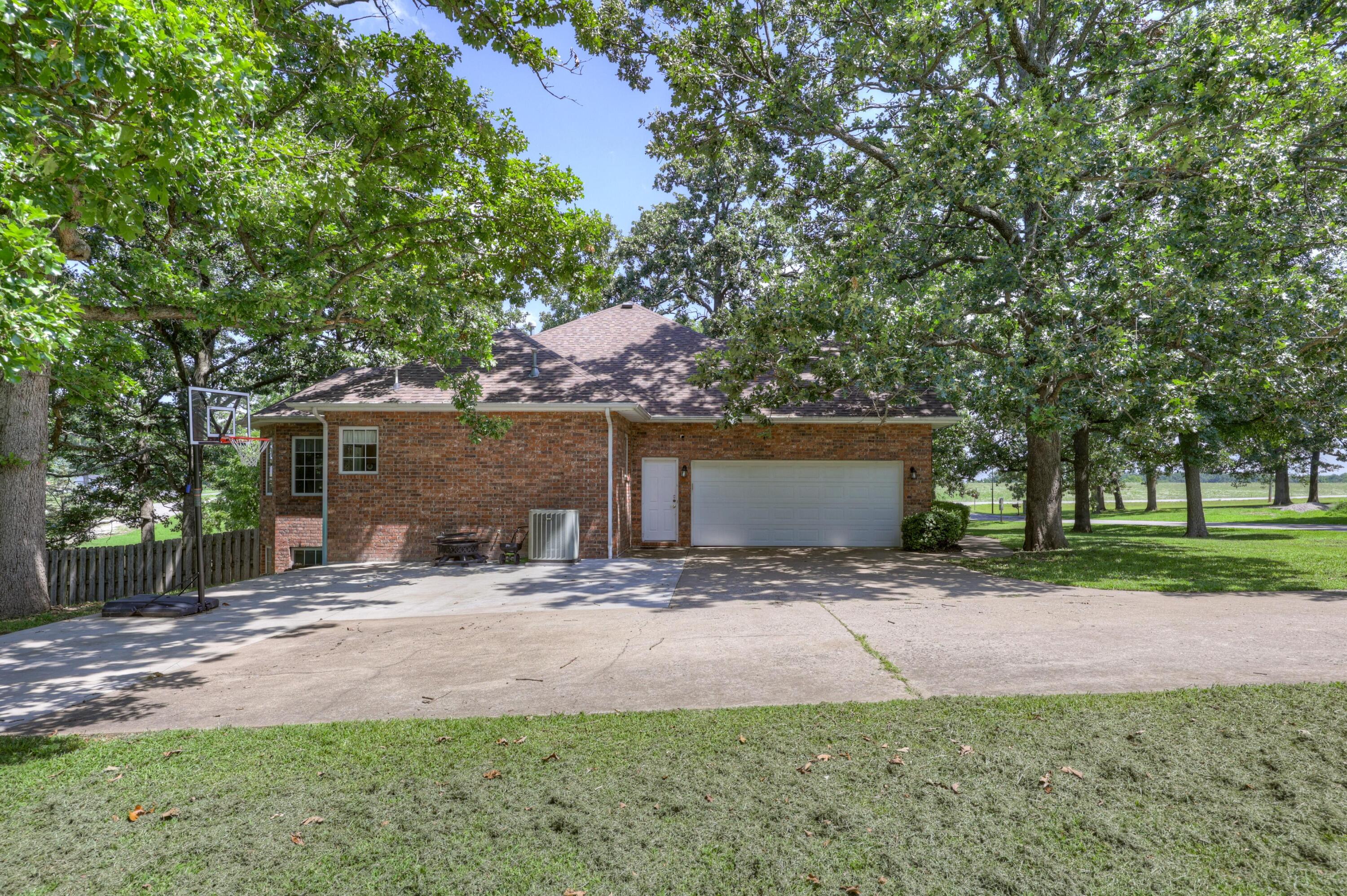620 Parkwood Drive Property Photo 54
