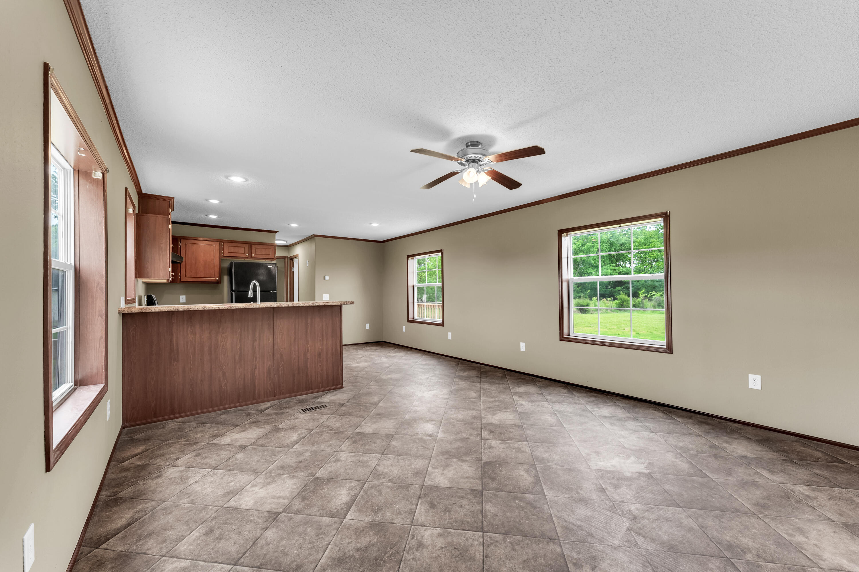 12625 Main Street Property Photo 9