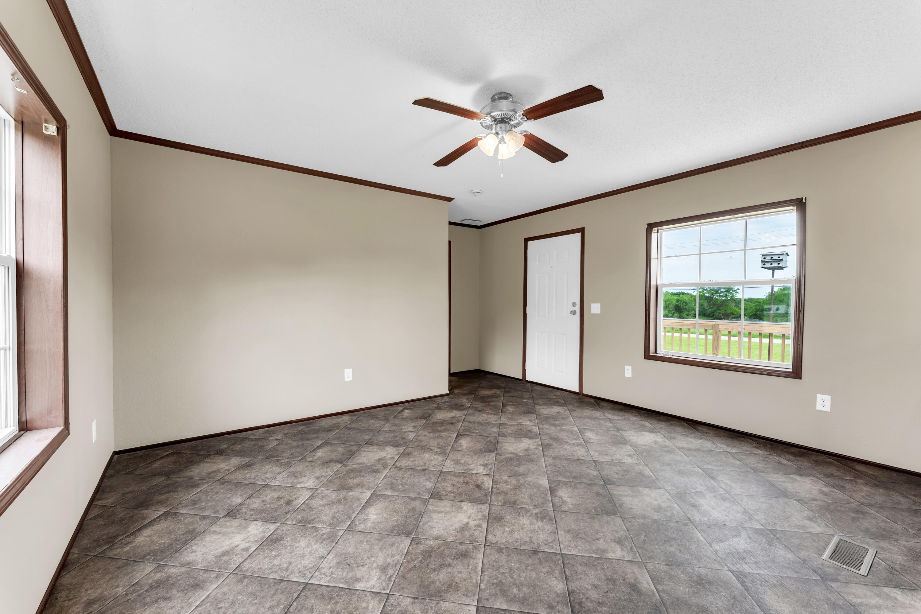 12625 Main Street Property Photo 15