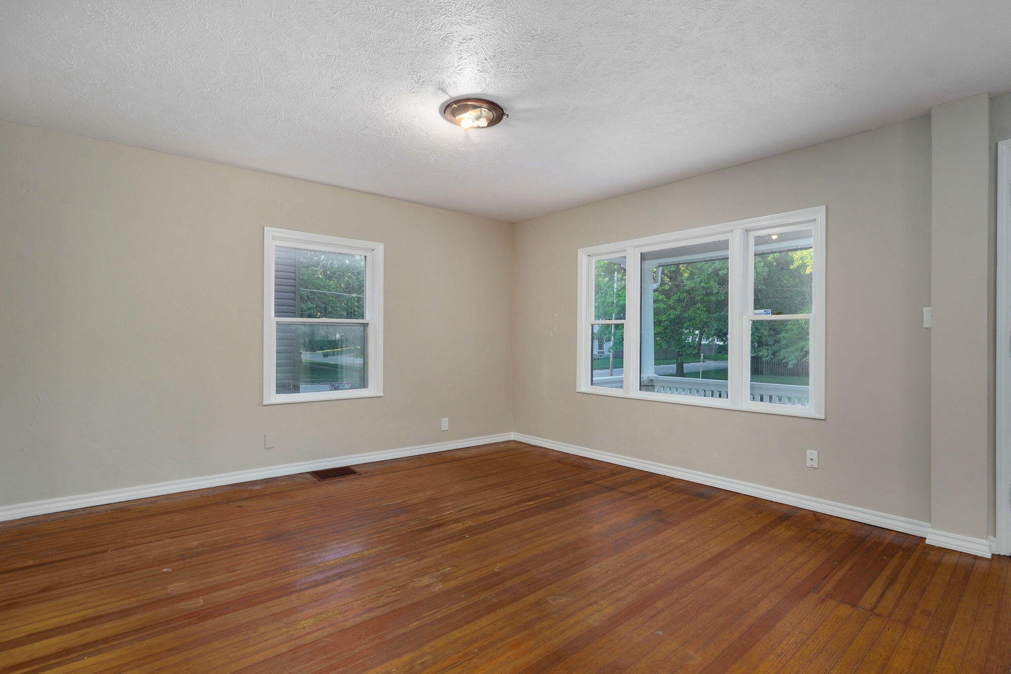 1227 North Clay Avenue Property Photo 7