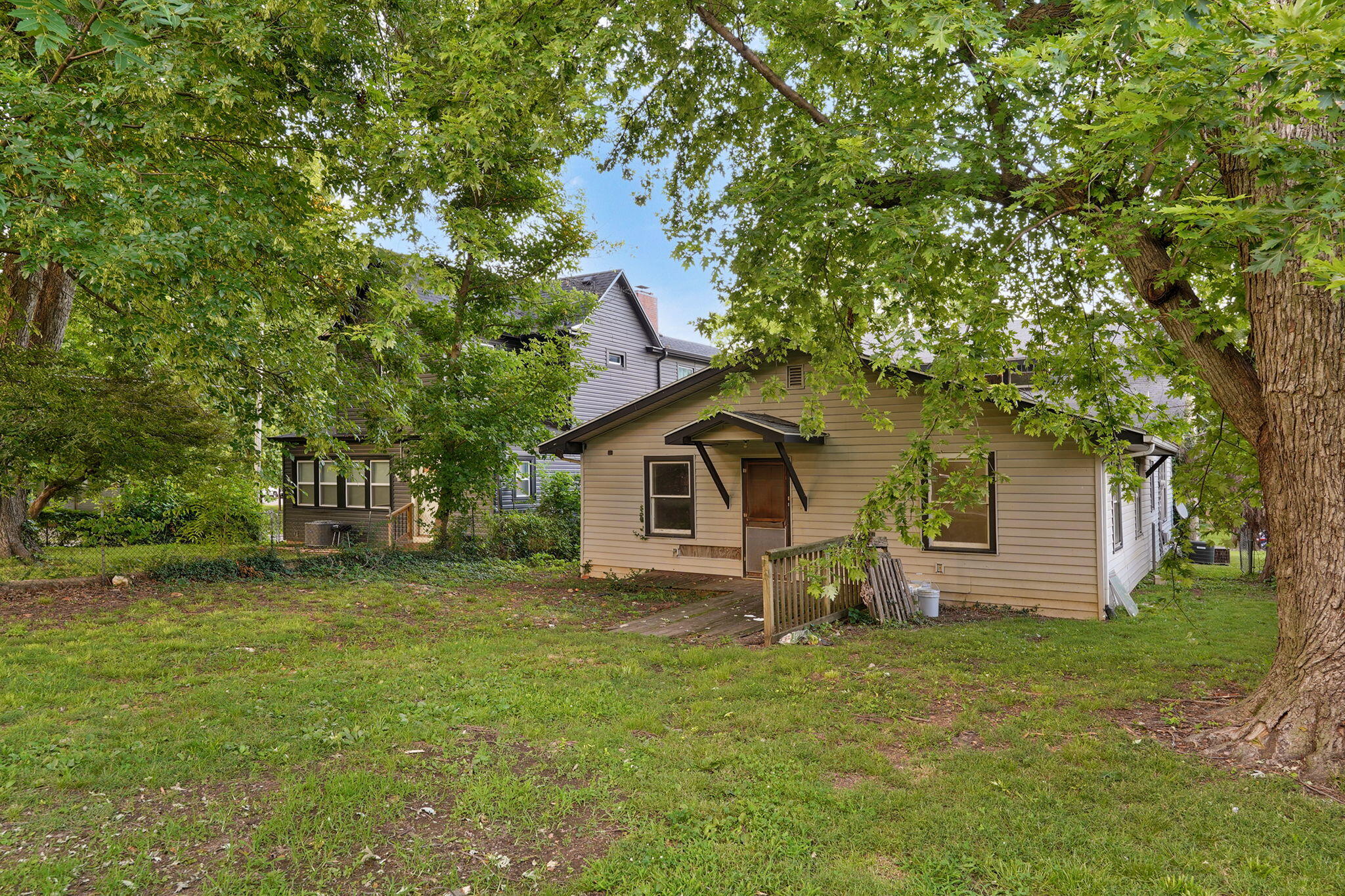 1227 North Clay Avenue Property Photo 29