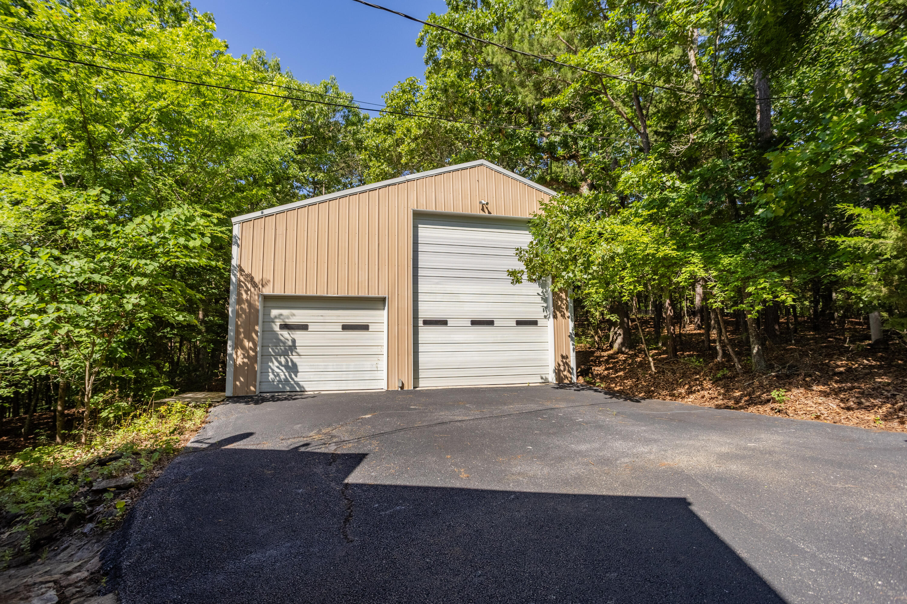 670 Shore Point Road Property Photo 5