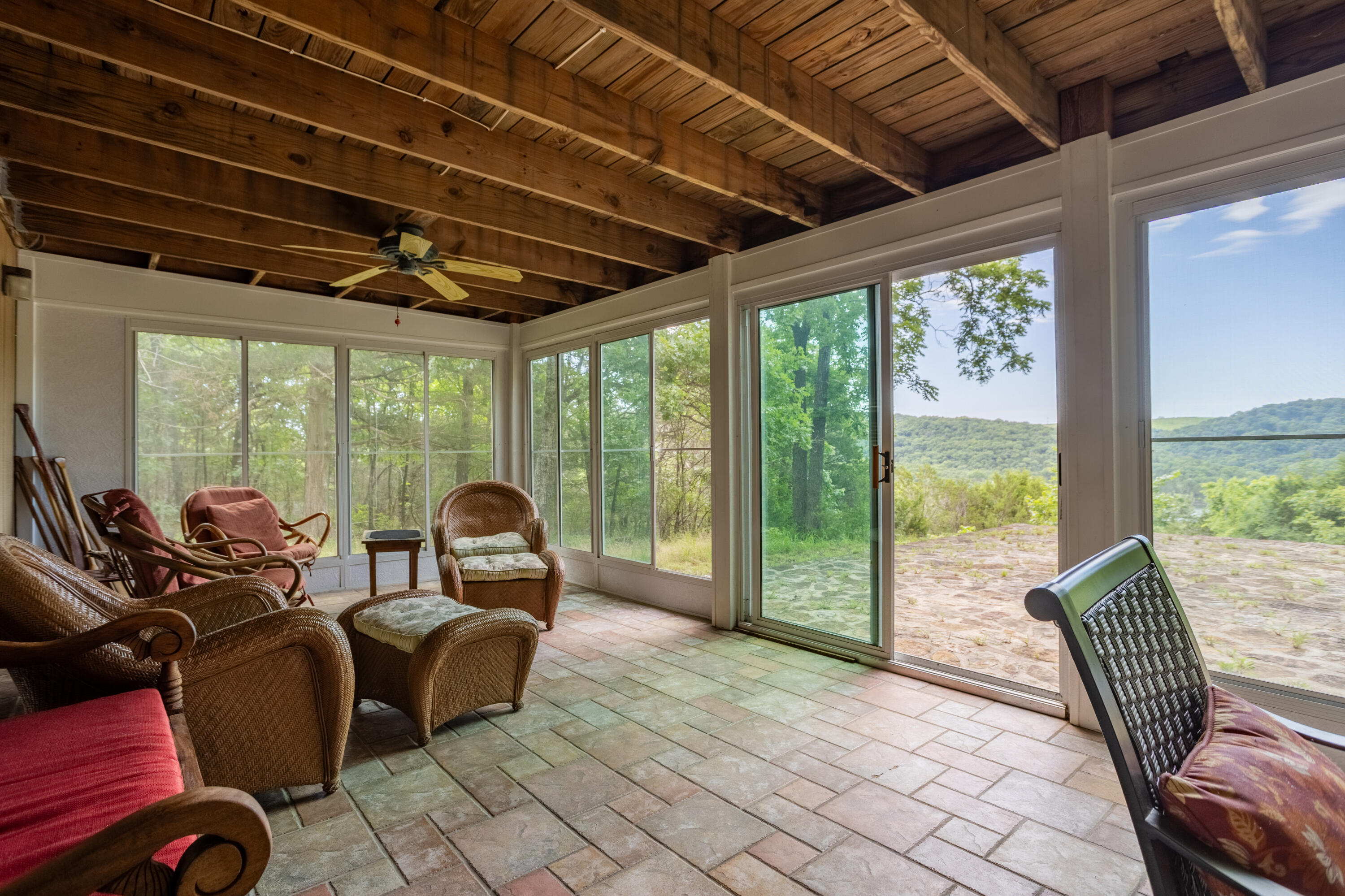 670 Shore Point Road Property Photo 12